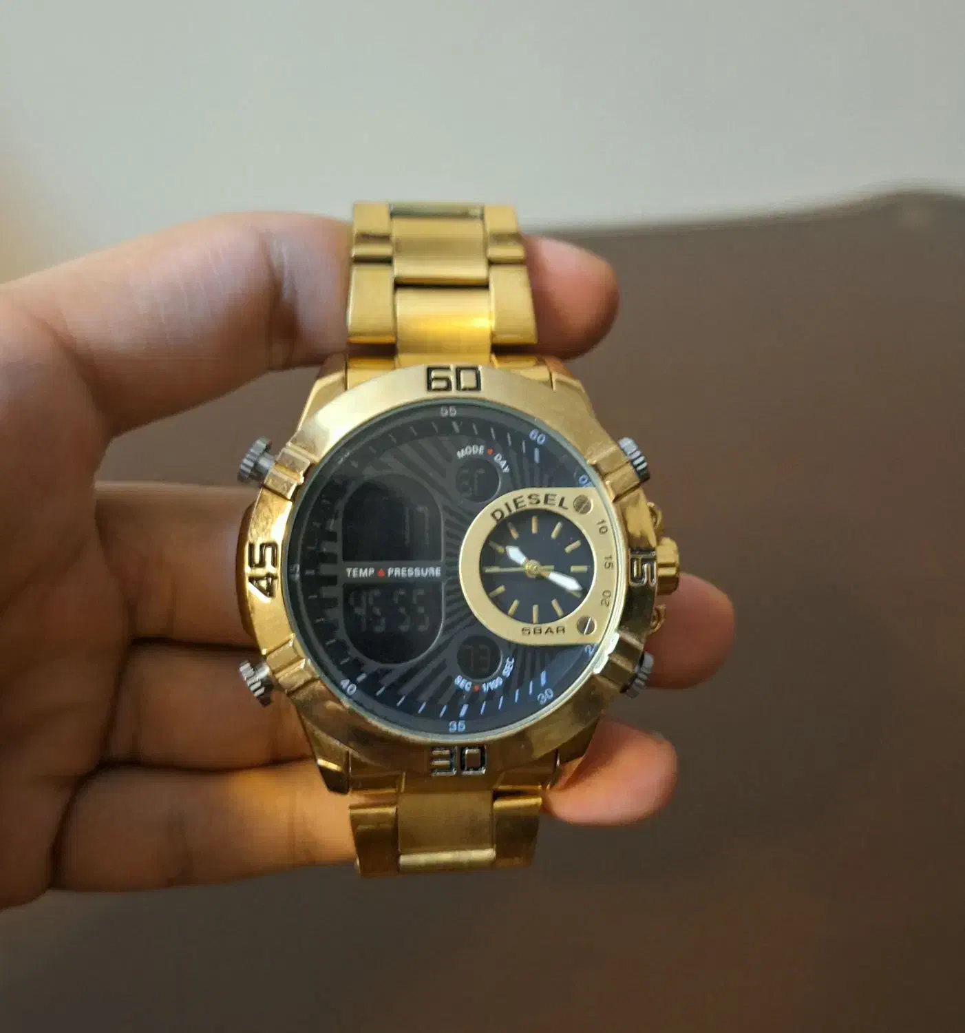 ساعت مچی دیزل DIESEL|ساعت|اصفهان, محله اسلامی|دیوار