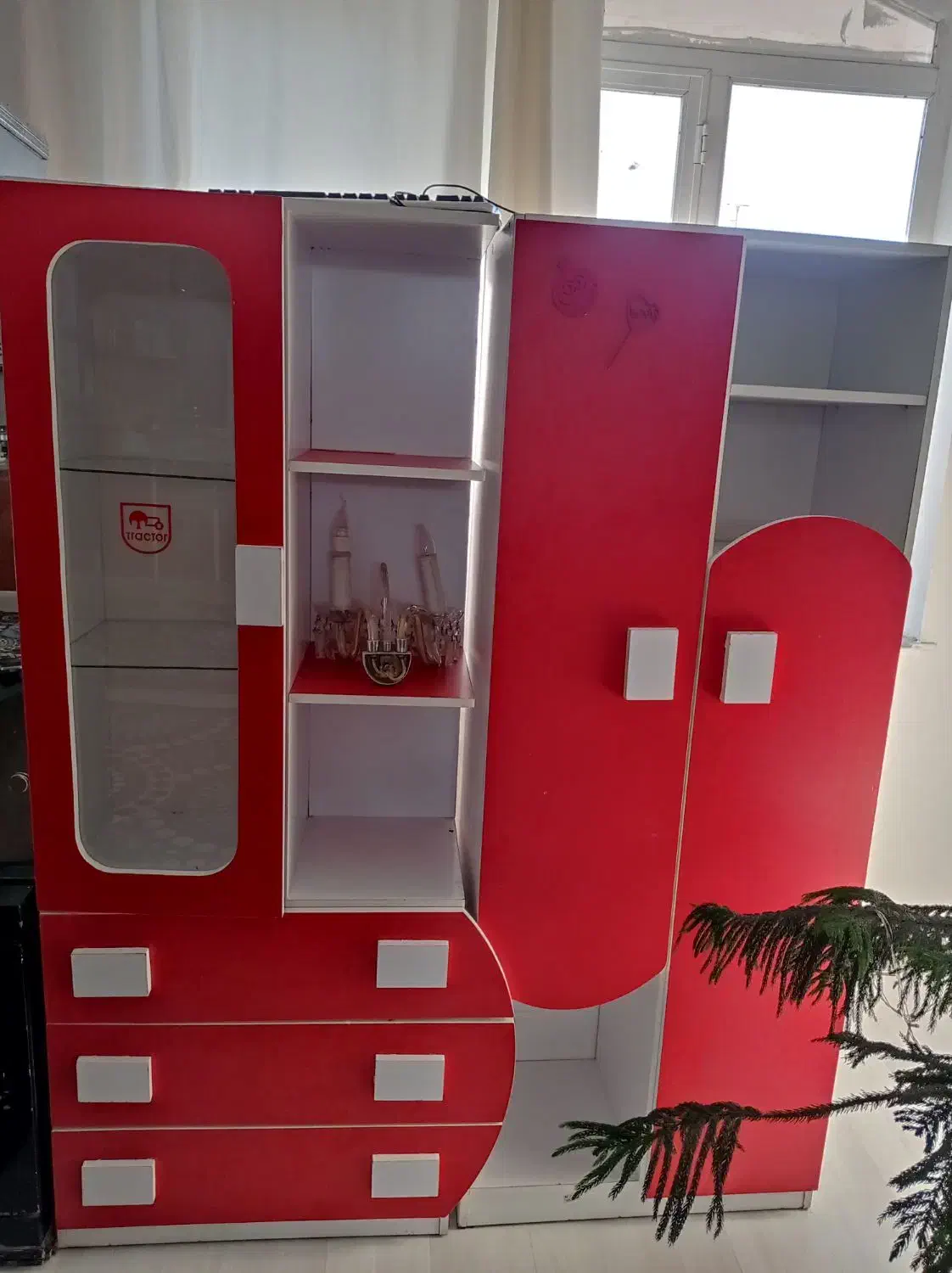 کمد کودک.کمد.کابینت دیواری وزمینی دراور. قیم مناسب|جاکفشی، کمد، دراور|تبریز, |دیوار