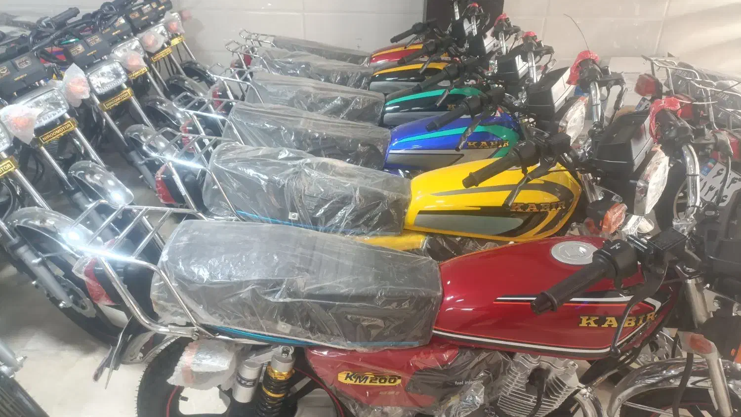 بدون پیش پرداخت بدون ضامن بدون چک موتور بخر|موتورسیکلت|یزد, |دیوار