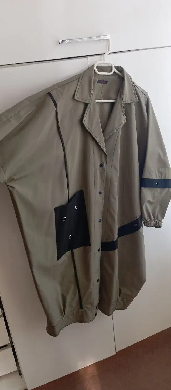 بارانی(بادگیر) فری سایز|لباس|آستارا, |دیوار