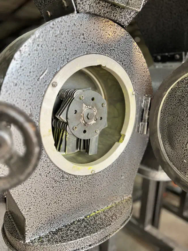 دستگاه اسیاب صنعتی/نمک/سنگ معدن/زغال|ماشینآلات صنعتی|اصفهان, ابر|دیوار