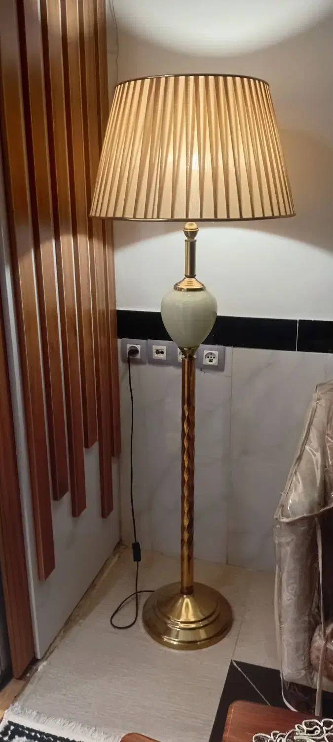 اباژور نو|چراغ خواب و آباژور|سنندج, |دیوار