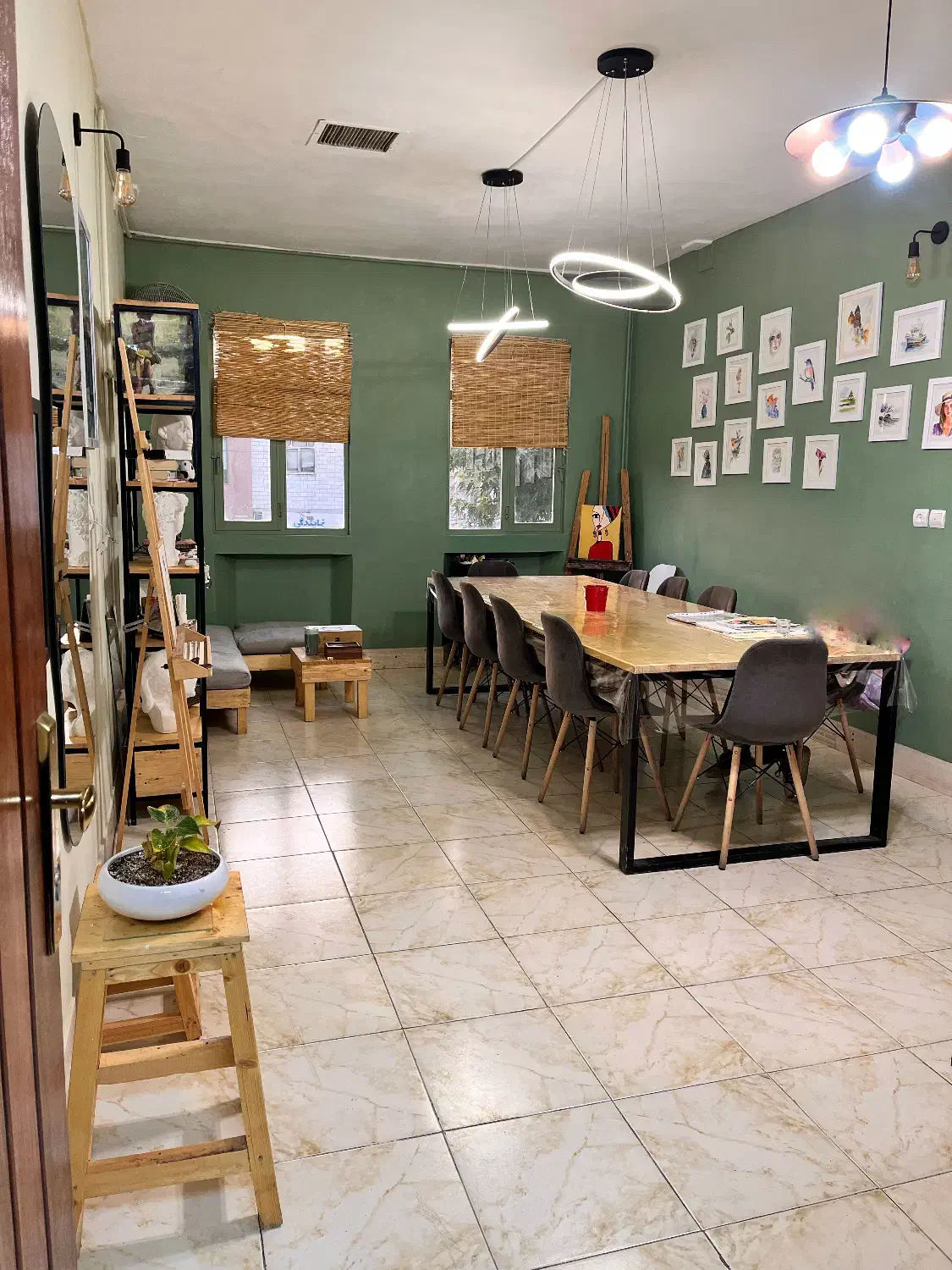 آموزشگاه نقاشی لوتوس|خدمات آموزشی|اندیشه, اندیشه فاز ۱|دیوار