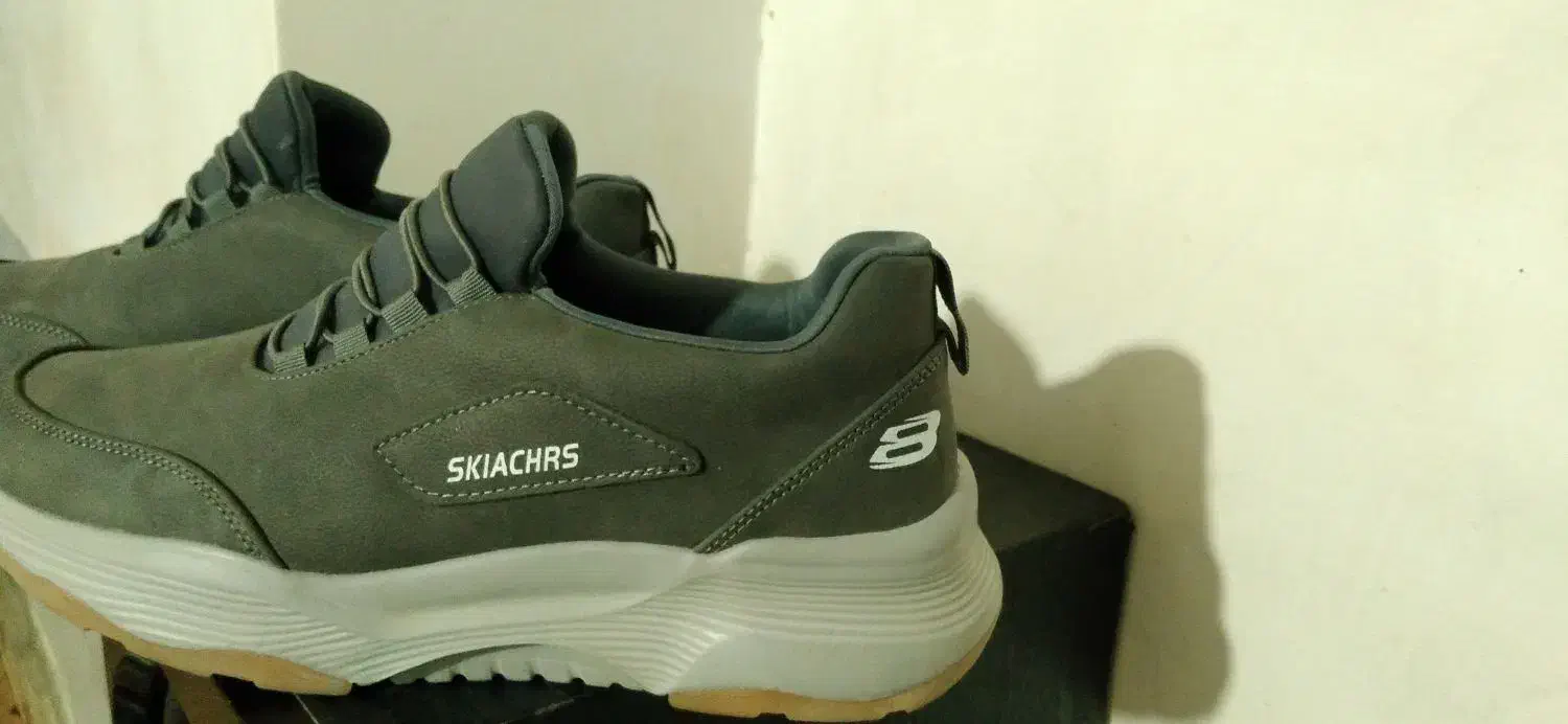 یه جفت کفش اسپرت خارجی|کیف، کفش، کمربند|زابل, |دیوار