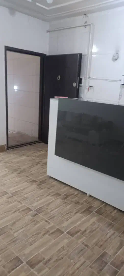 واحد۹۳متری طبقه یک مرکز شهر فروش فوری|فروش آپارتمان|شوش, |دیوار