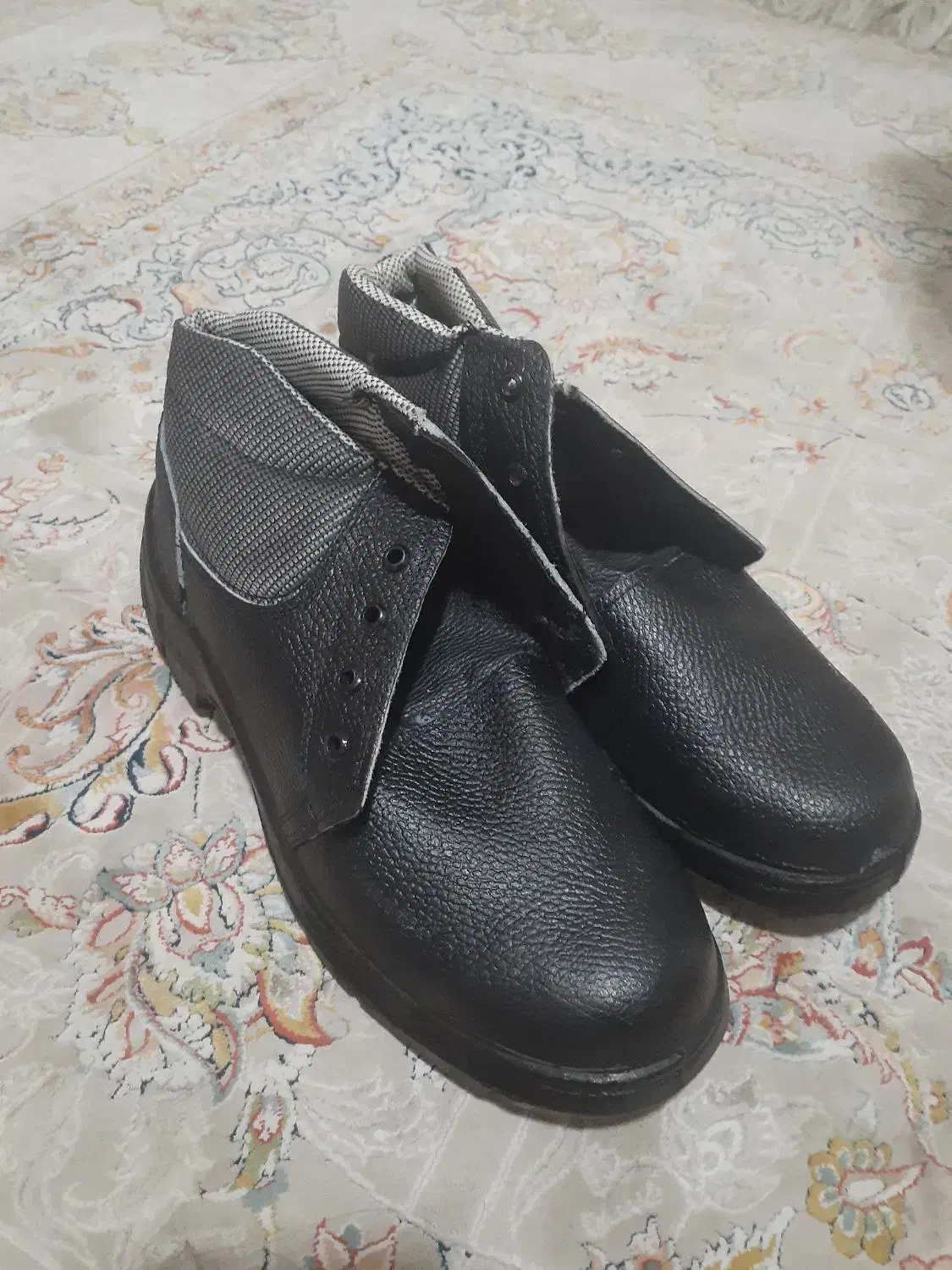 کفش کار|لباس|قزوین, |دیوار