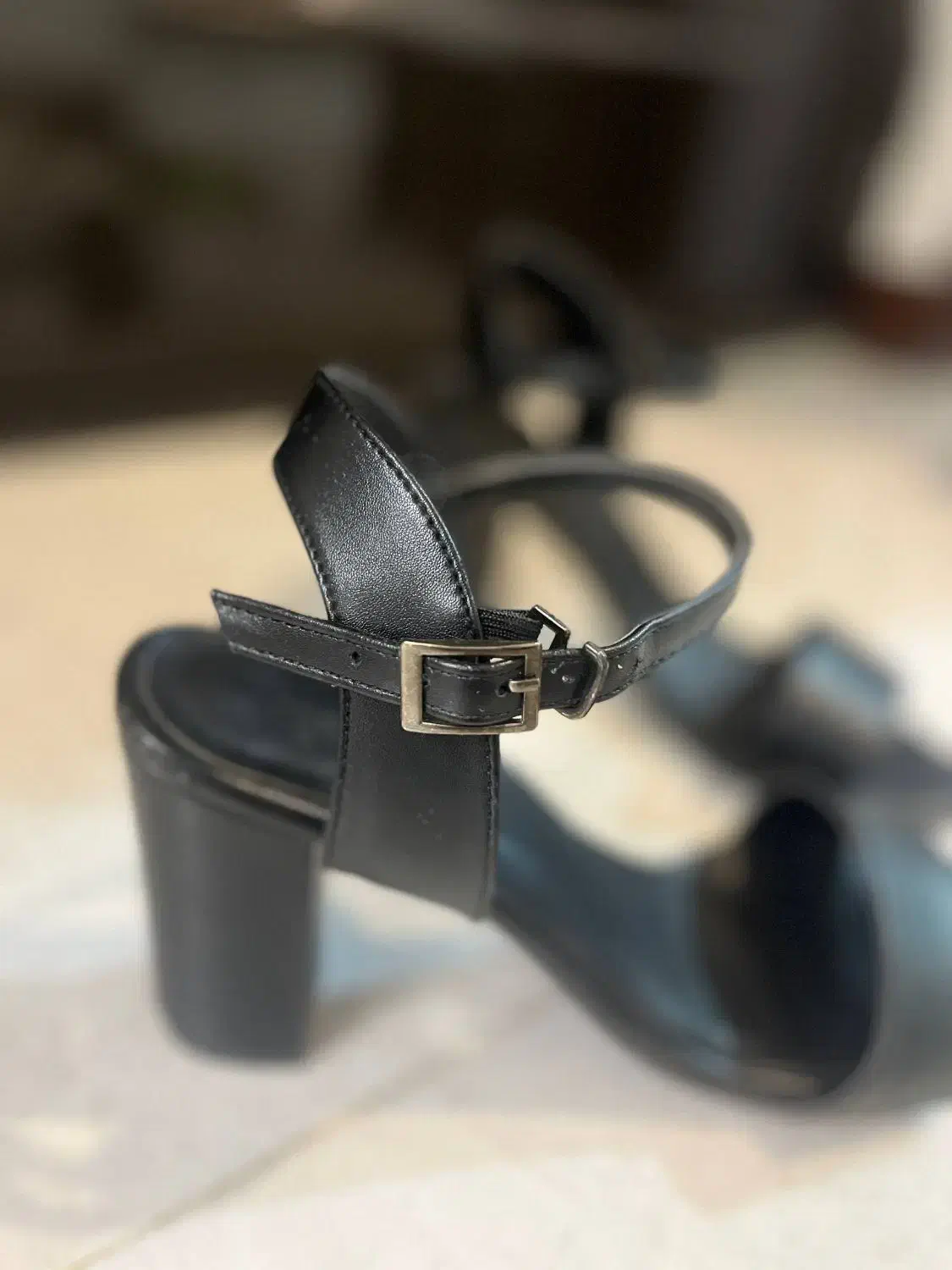 صندل پاشنه بلند|کیف، کفش، کمربند|اصفهان, بهارستان|دیوار