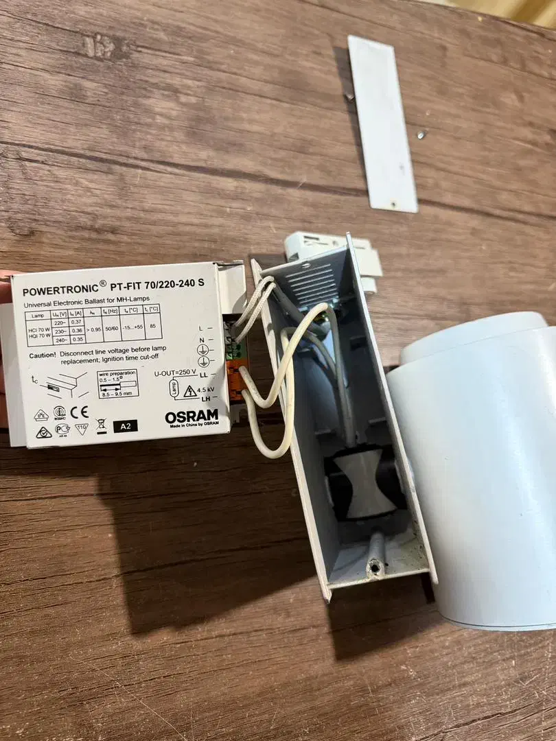 لامپ هالوژنی|لامپ و چراغ|کرج, گلشهر|دیوار