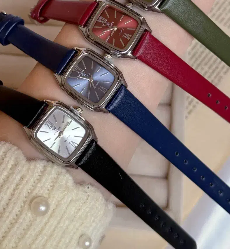 ساعت مچی|ساعت|بروجرد, |دیوار