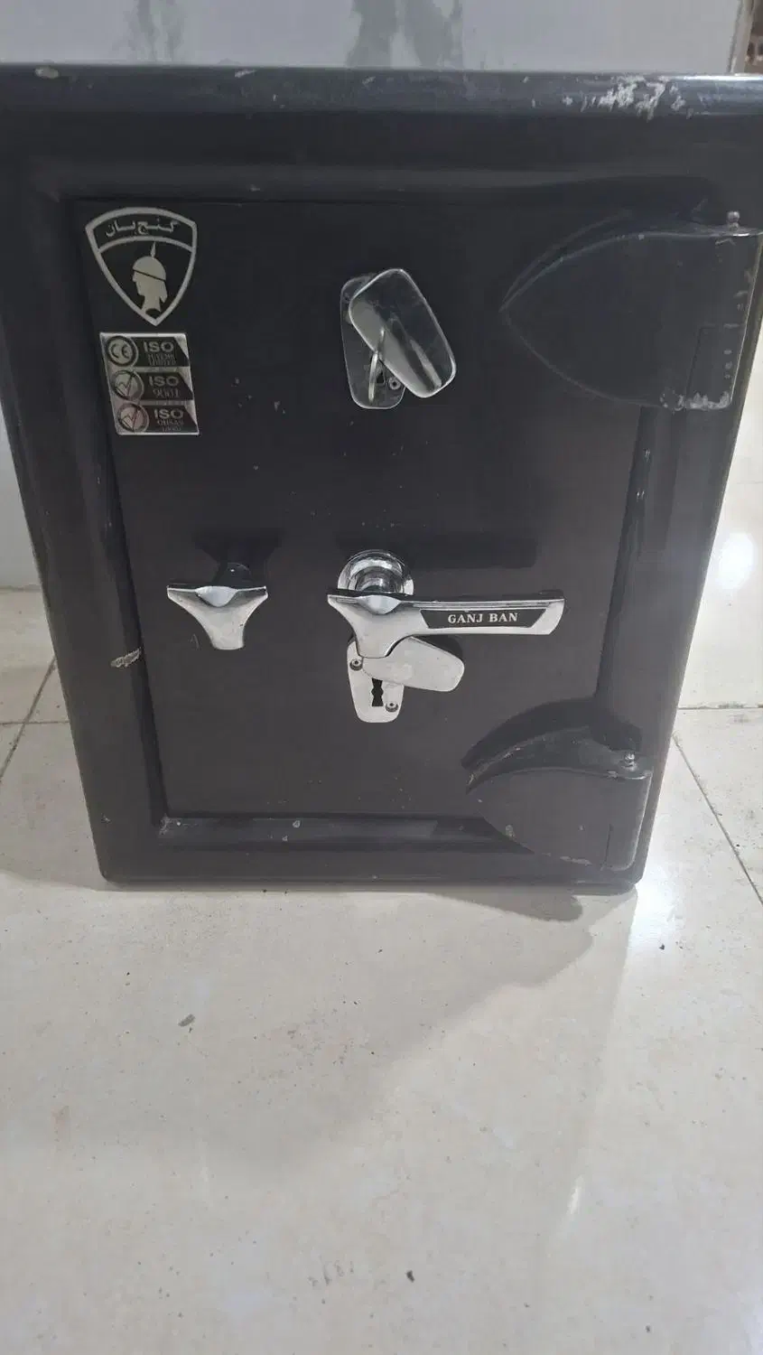 گاو صندوق|ابزارآلات|ایلام, |دیوار