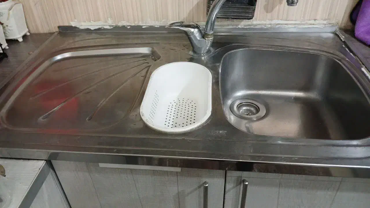 کابنت|آب‌چکان و نظم‌دهنده ظروف|ساروق, |دیوار