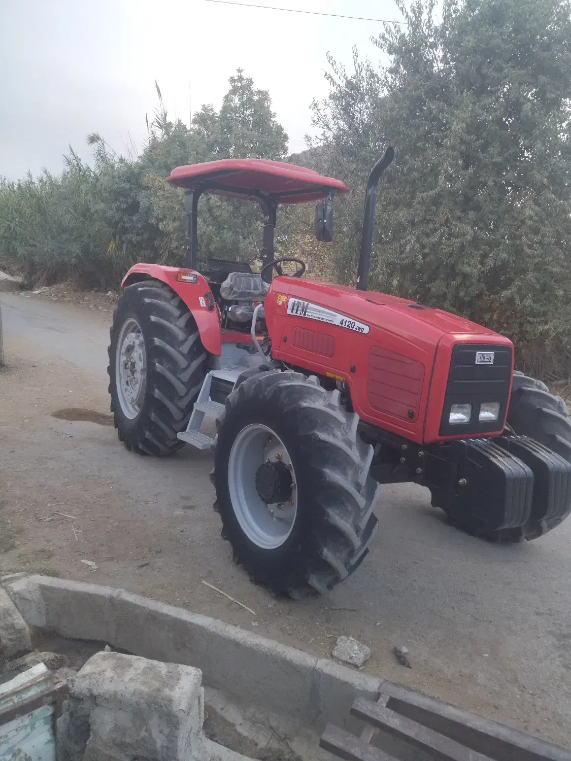 تراکتور ۴۱۲۰ مدل۱۴۰۲|خودرو سنگین|کرمانشاه, |دیوار