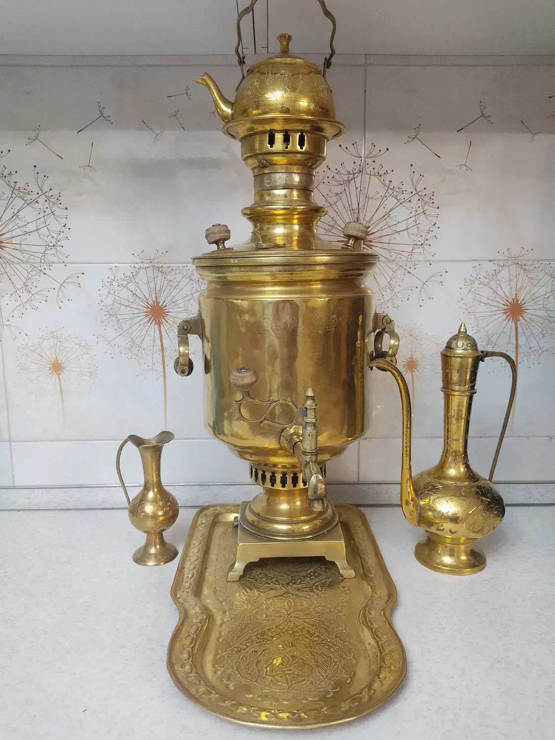 سماور روسی نیکولا|کلکسیون اشیاء عتیقه|همدان, |دیوار