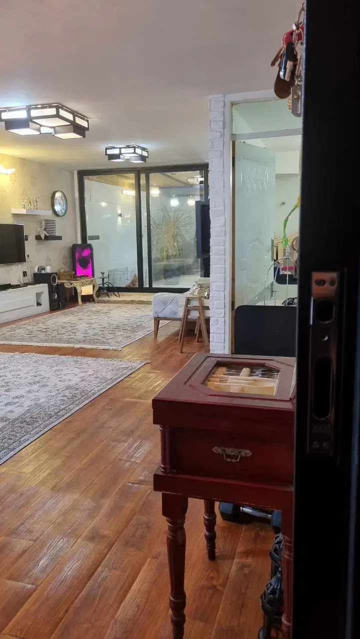 آپارتمان ۶۰ متری جنب مترو علی آباد|اجارهٔ آپارتمان|تهران, تختی|دیوار