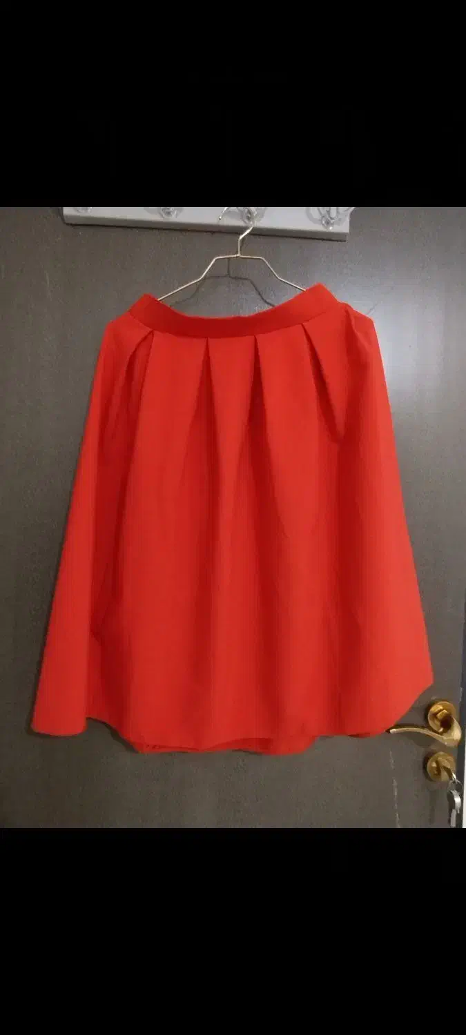 لباس های کاملا نو|لباس|رودهن, |دیوار