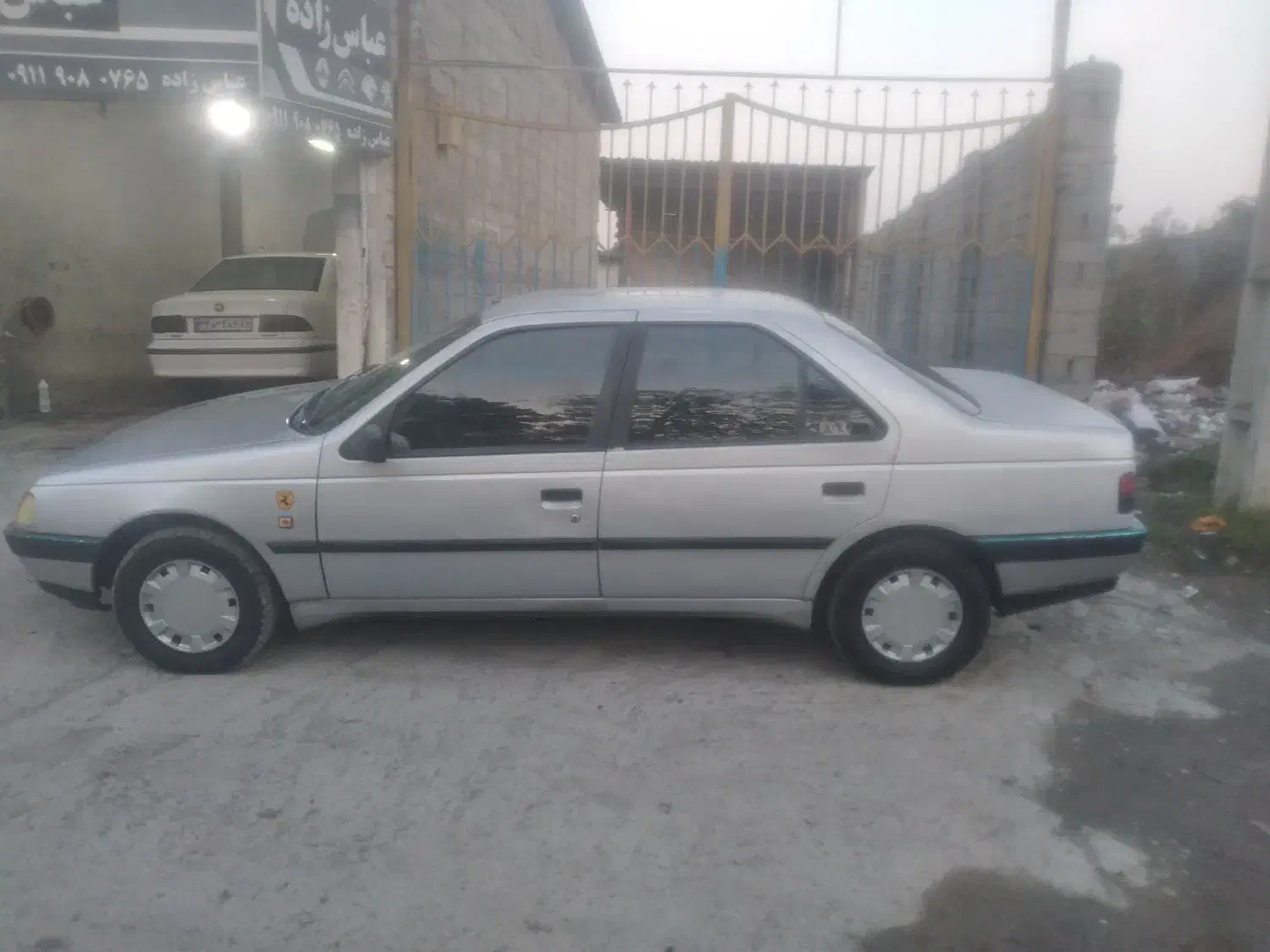 ۴۰۵ مدل ۸۸دو لکه رنگ|خودرو سواری و وانت|امیرکلا, |دیوار