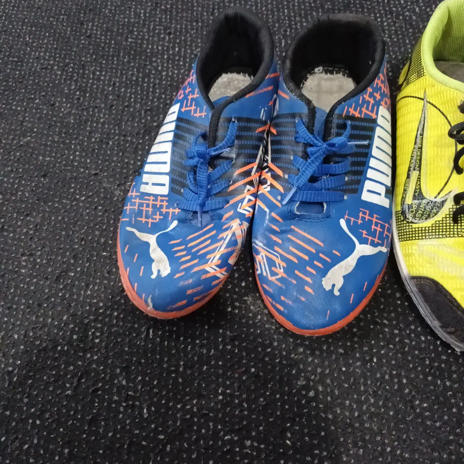 ۲عدد کفش نیم استوک و بدون استوک|کیف، کفش، کمربند|شوش, |دیوار