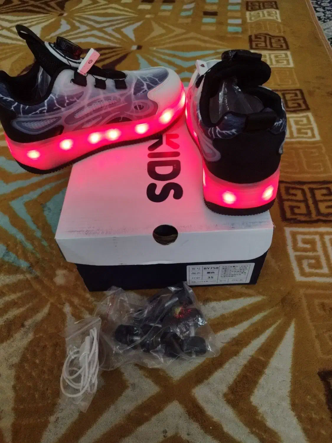 کفش اسکیتی  مارک  kids اصلی نو نو|دوچرخه، اسکیت، اسکوتر|جم, |دیوار