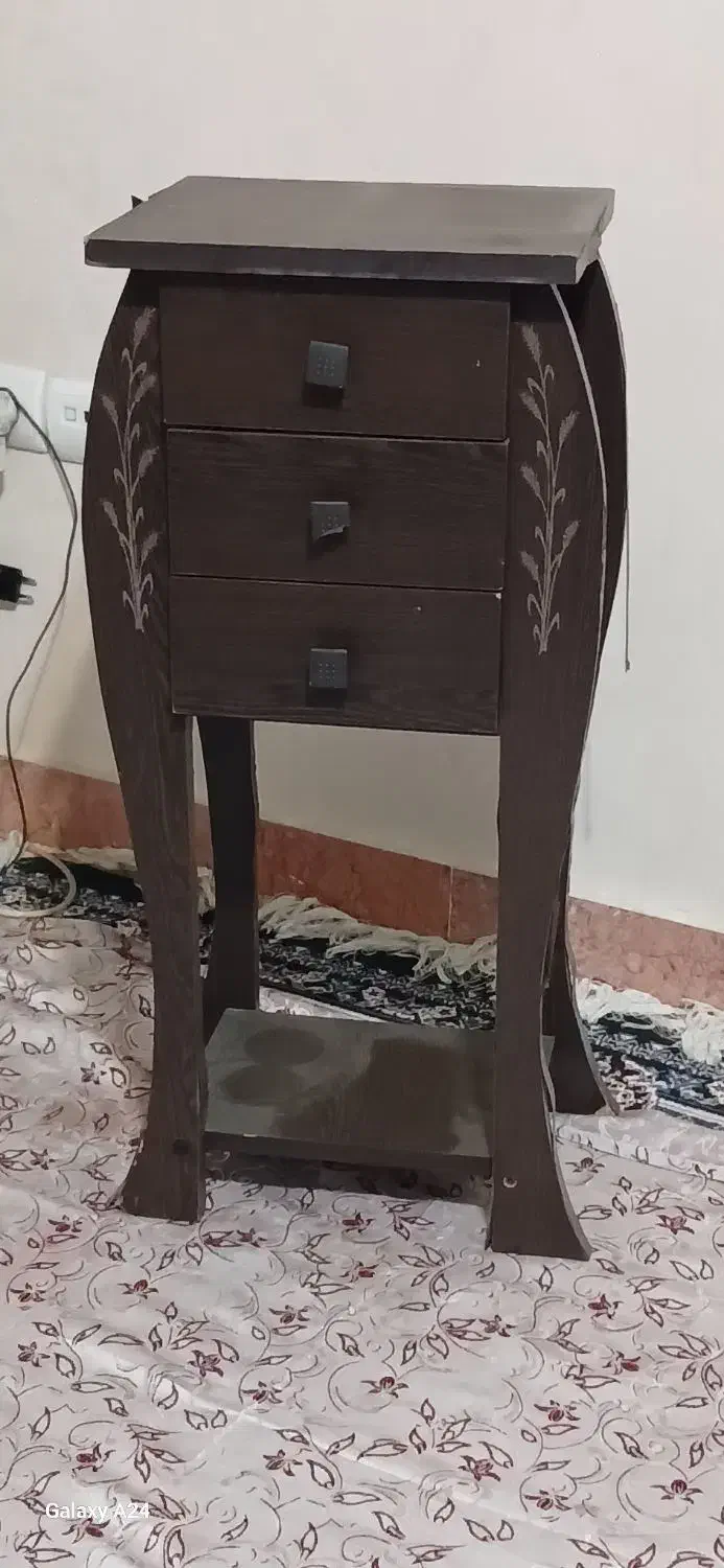 میز تلفن چوبی سه کشو|میز تلفن|اسلام‌شهر, شهرک سعیدیه|دیوار