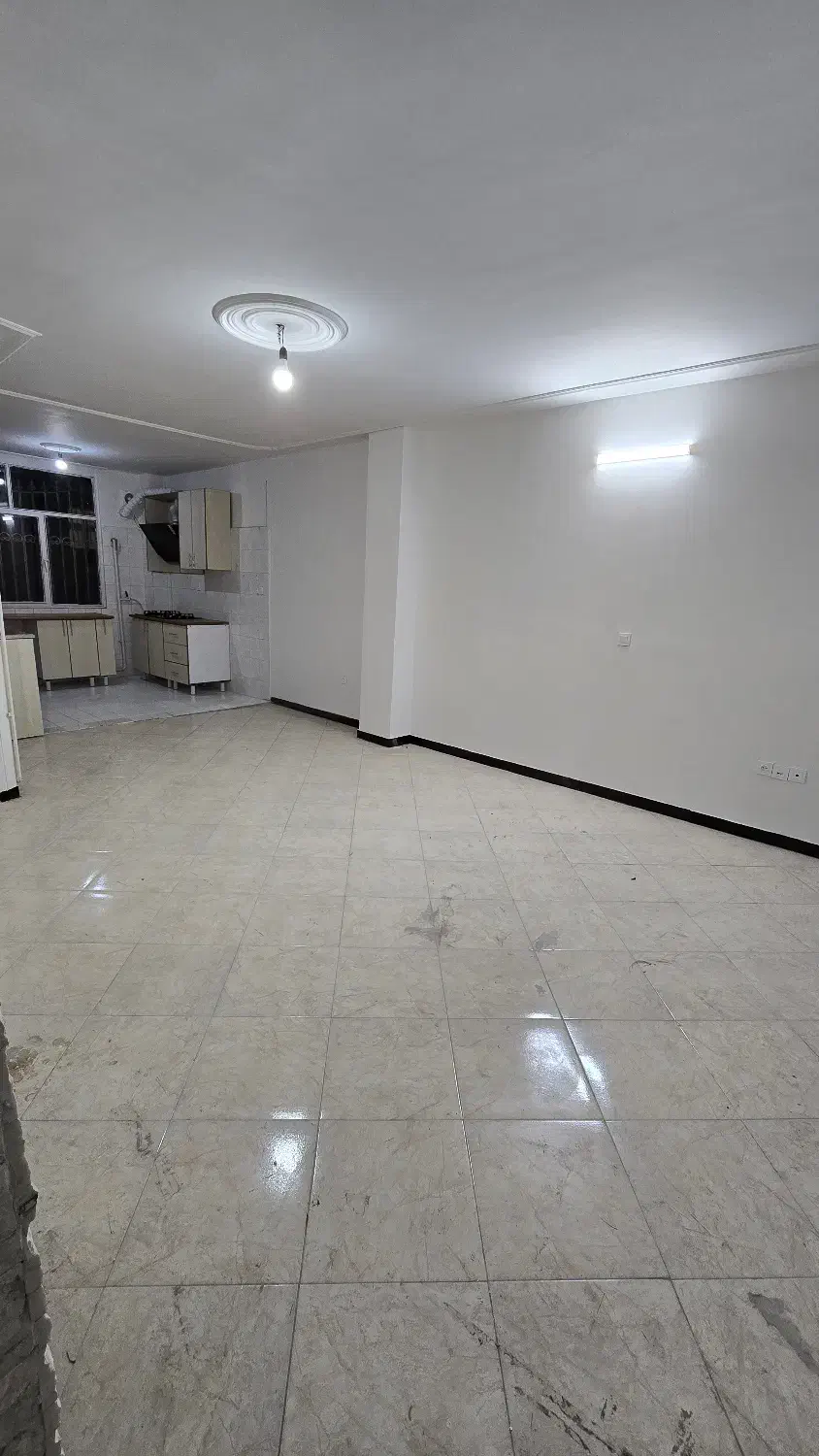 اجاره آپارتمان۵۶متر بازسازی خیابان تختی (۱خواب)