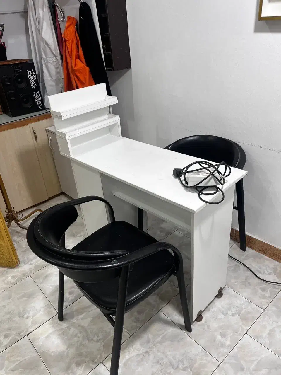 لوازم آرایشگاه زنانه|آرایشگاه و سالن‌های زیبایی|چالوس, |دیوار