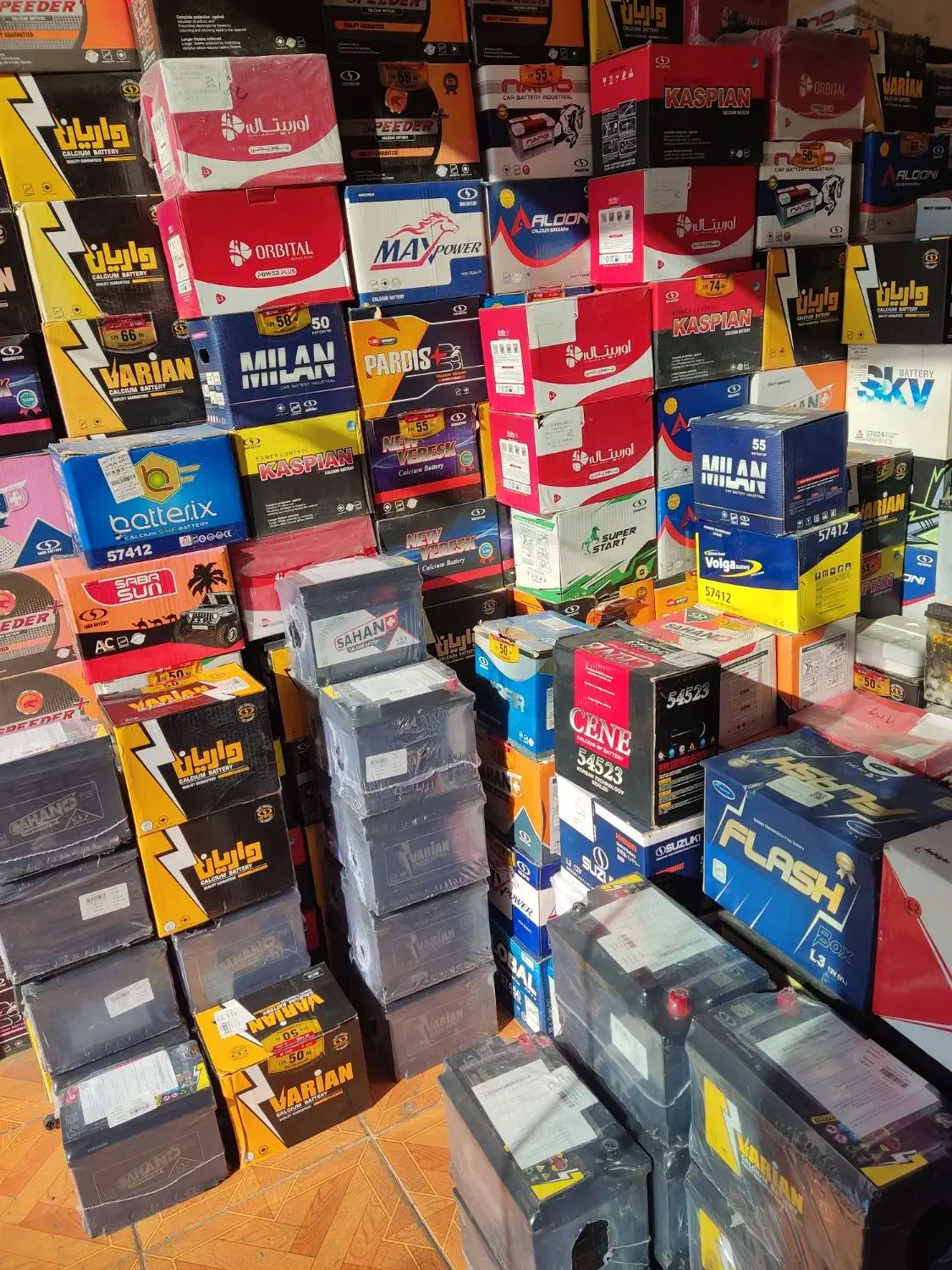 باتری تعاونی باتری ماشین باطری امداد|قطعات یدکی و لوازم جانبی|شیراز, سعدیه شمالی|دیوار