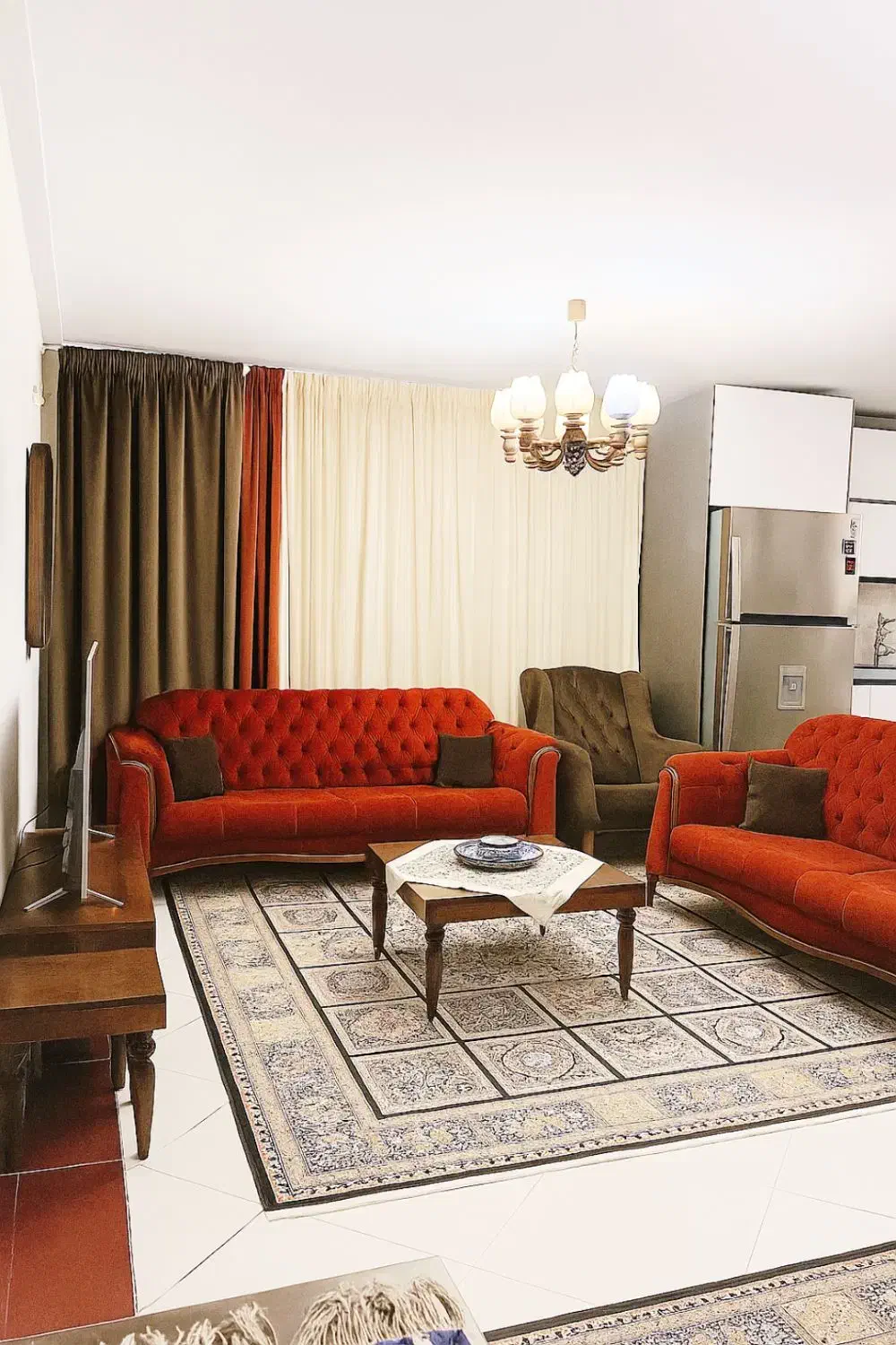 آپارتمان۹۲متر/الموتتوان/لوکس/پارکینگ/فاز۱|فروش آپارتمان|هشتگرد, فاز ۱ مهستان|دیوار