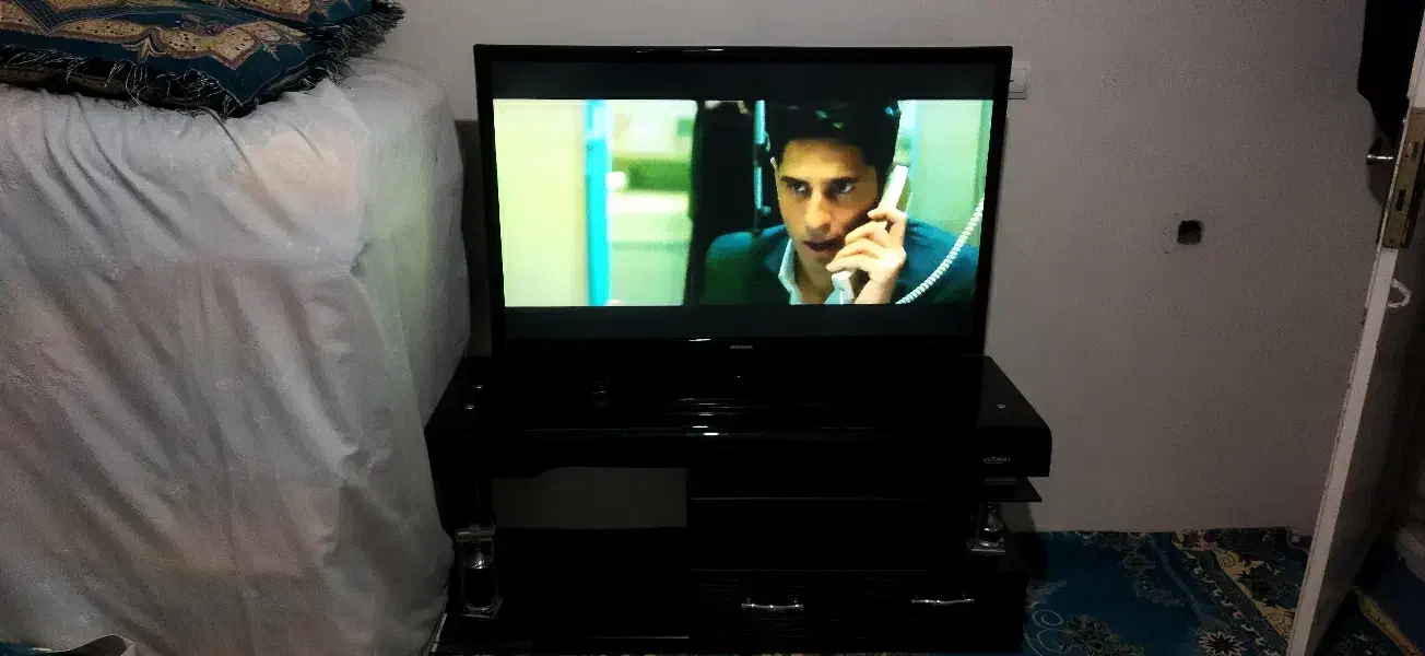 میز و تلویزیون|تلویزیون و پروژکتور|کهریزک, |دیوار