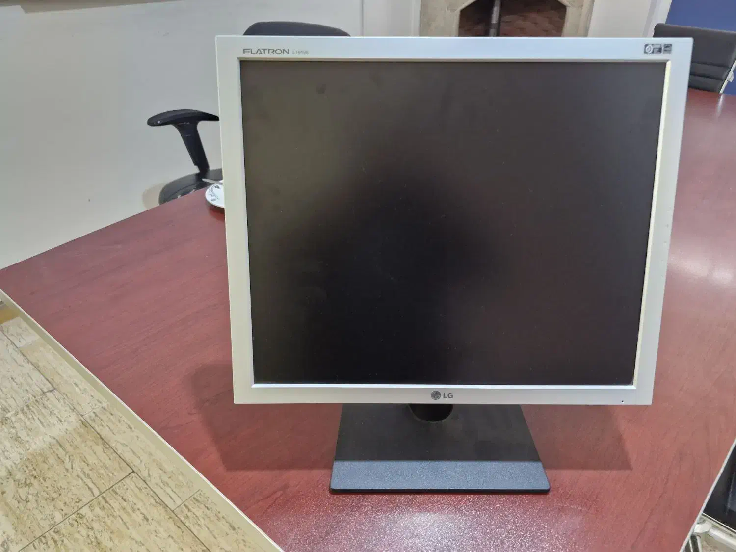 مونیتور. Original  LG  21|قطعات و لوازم جانبی رایانه|مشهد, فرهنگ|دیوار