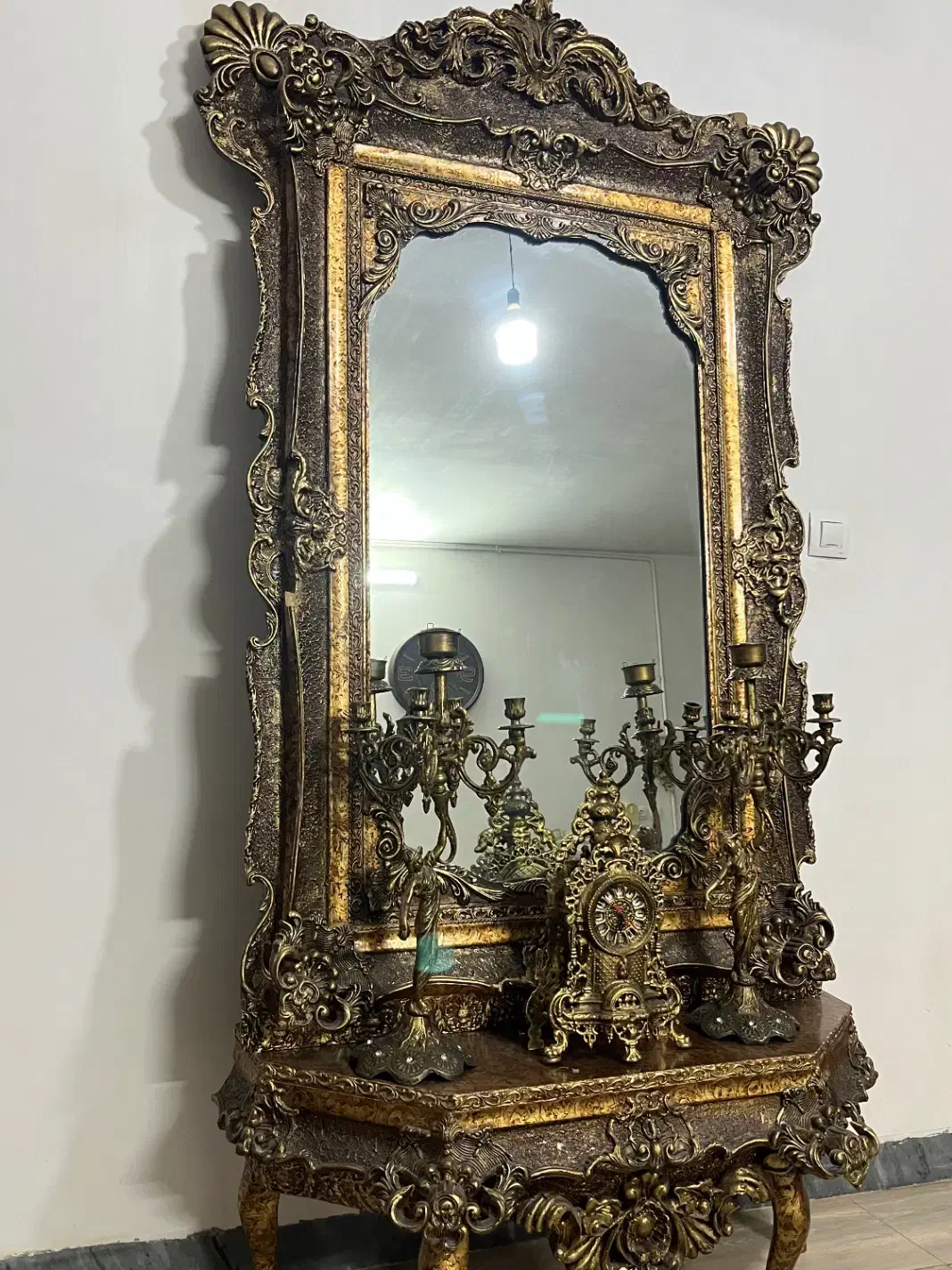 آیینه و کنسول همراه شمعدان و ساعت|آینه|اراک, |دیوار