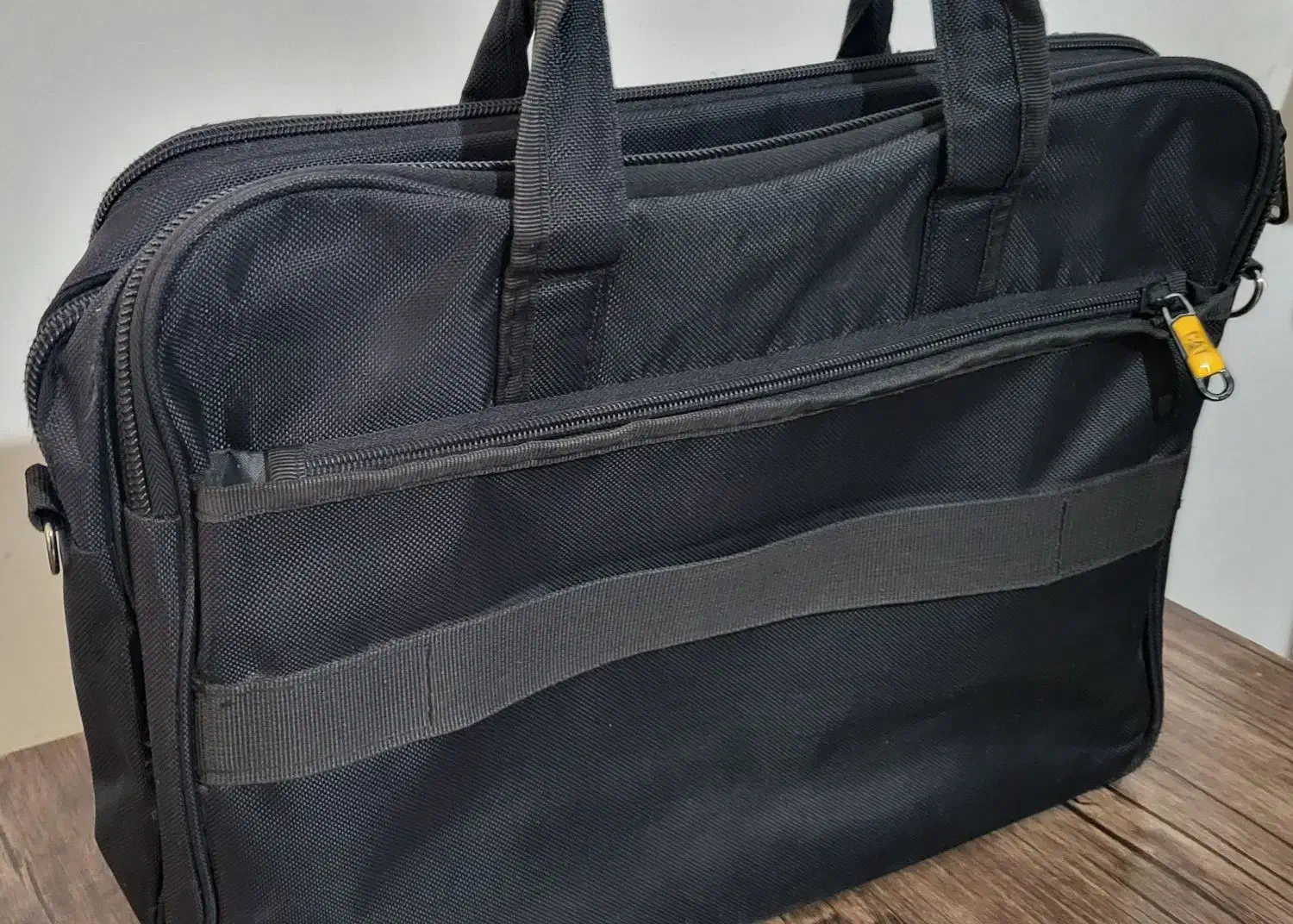 کیف دستی مردانه برند (cat)|کیف، کفش، کمربند|شیروان (خراسان), |دیوار