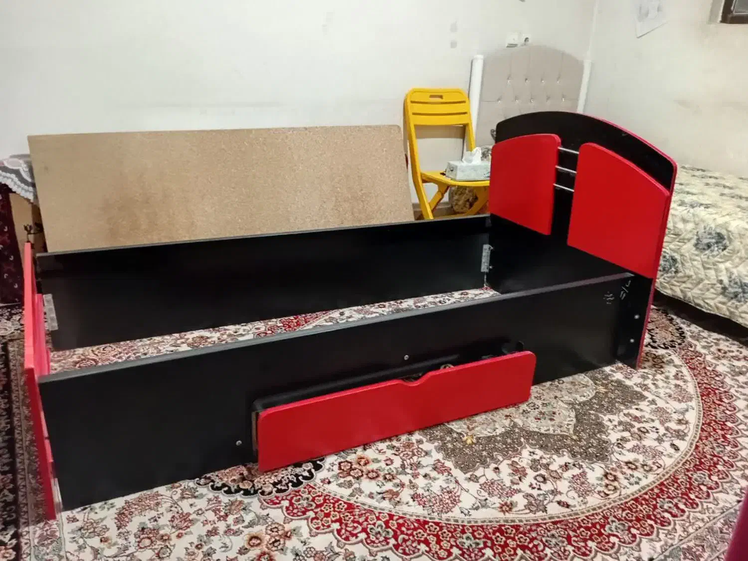 تخت یک نفره چوبی|تخت و سرویس خواب|بیرجند, |دیوار