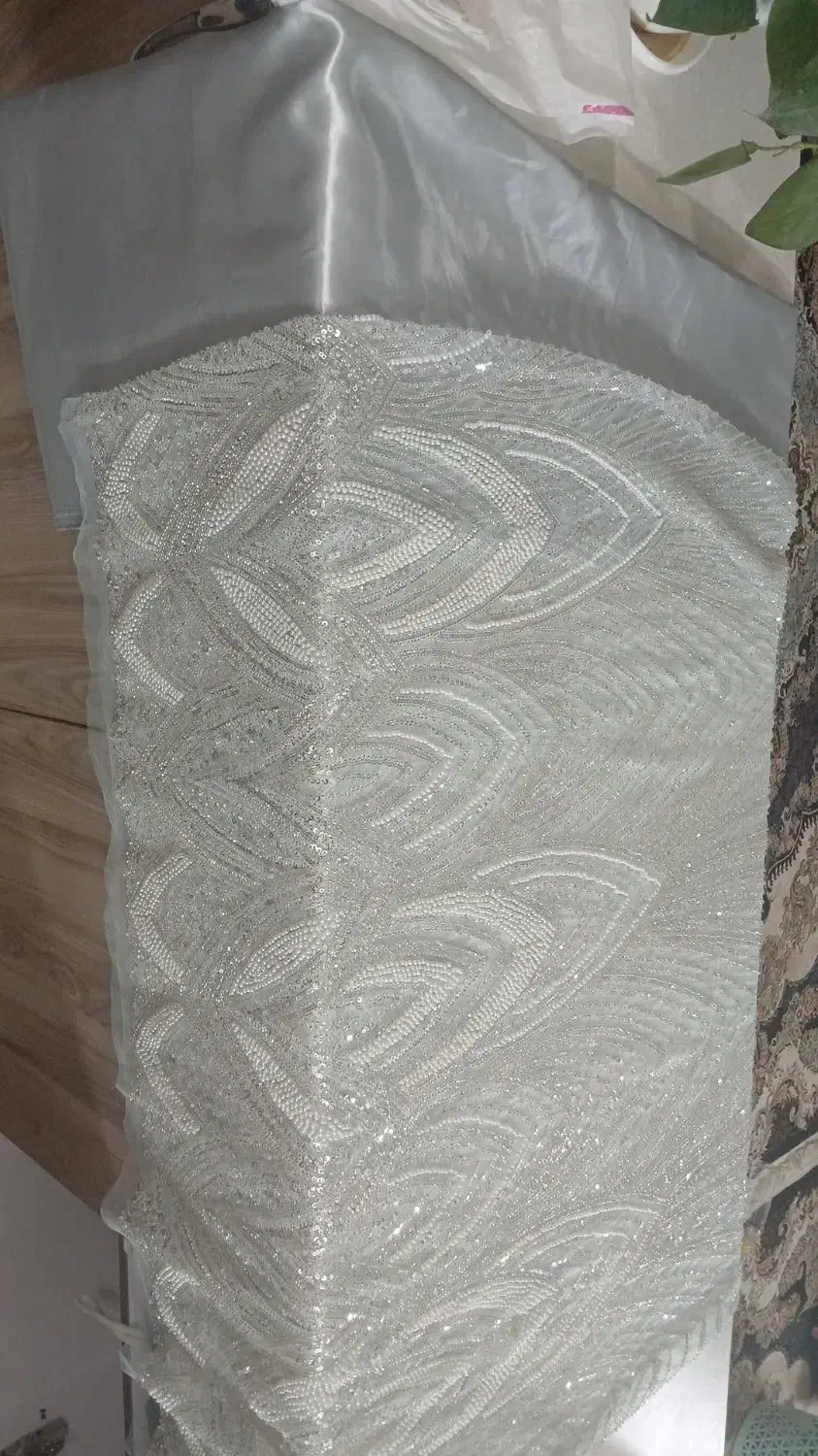 ۲متر ۲۰سانت ب همراه ۲متر زیری پارچه|لباس|یزد, |دیوار