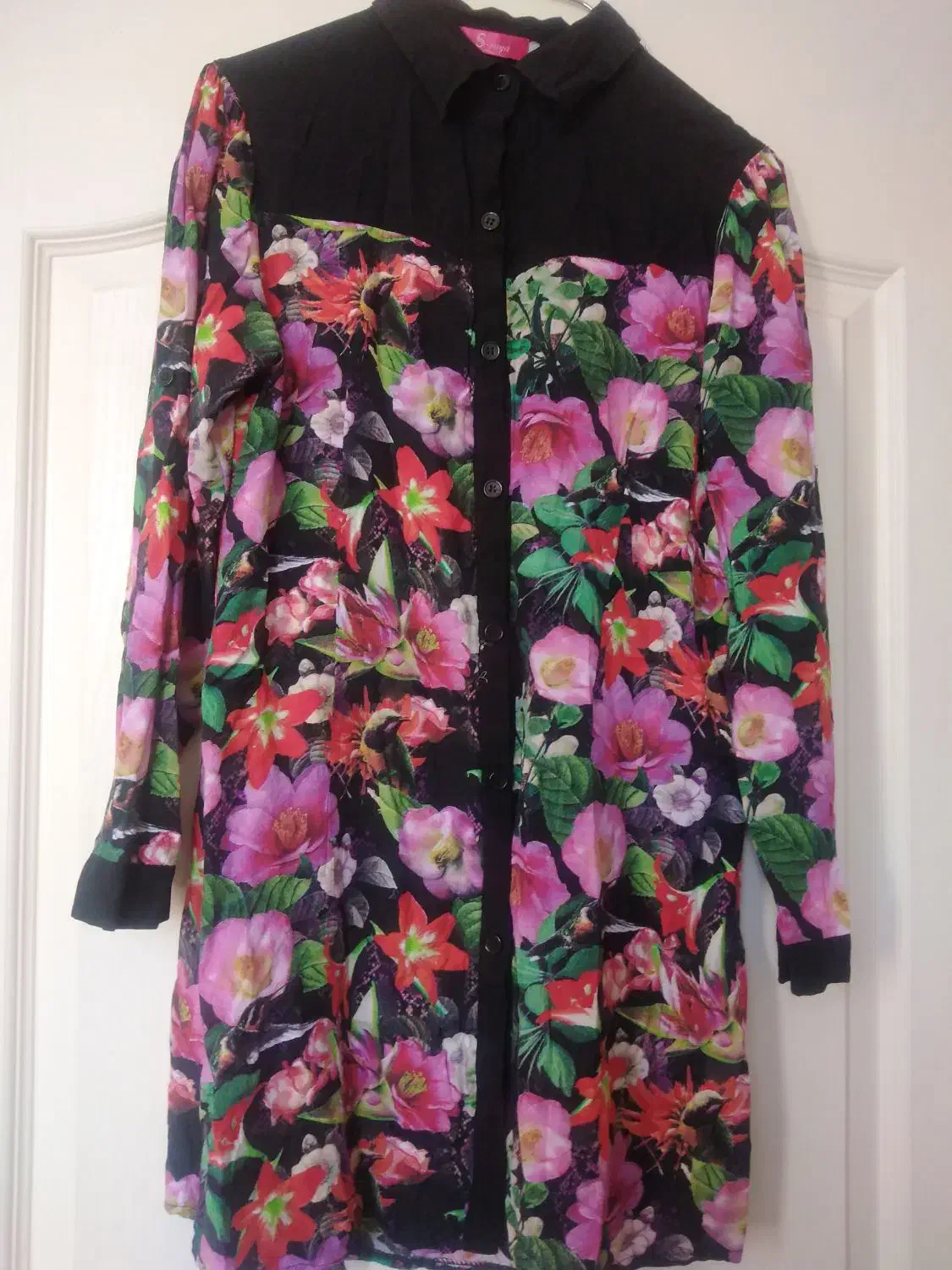 لباس نخی نو|لباس|نیشابور, محله میدان باغات|دیوار