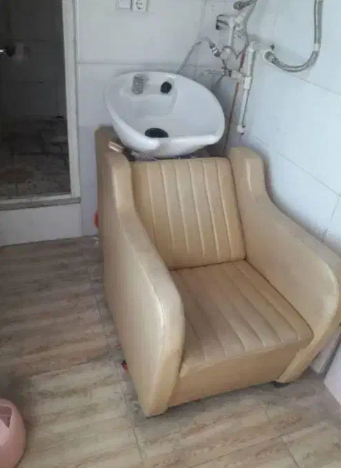 فروش تجهیزات آرایشگاه، صندلی سرشور ،اصلاح و میز|مبلمان خانگی و میز عسلی|سنندج, |دیوار