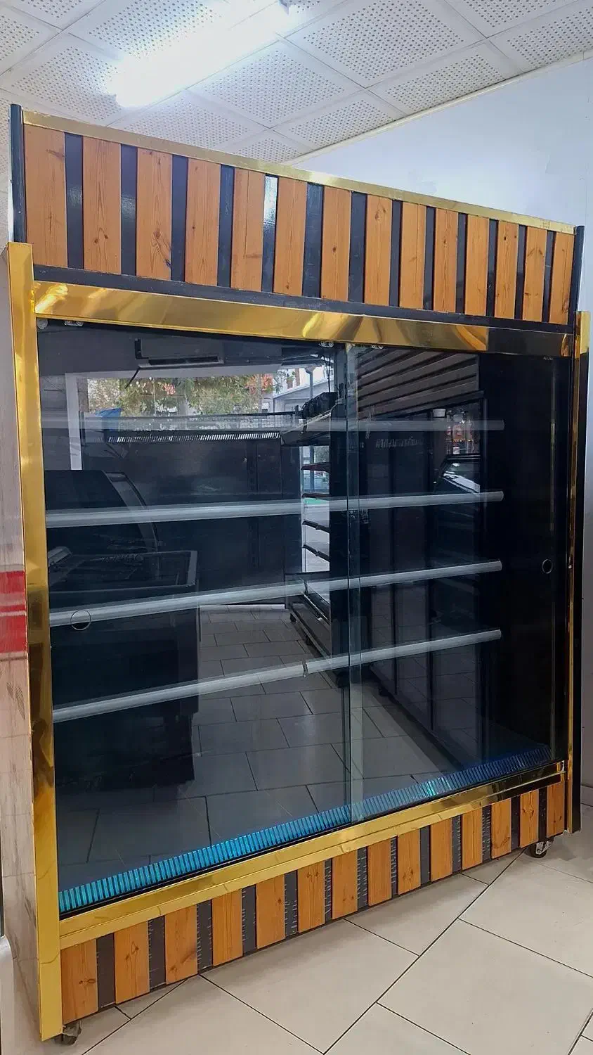 فروش انواع یخچال های صنعتی|فروشگاه و مغازه|قائم‌شهر, |دیوار