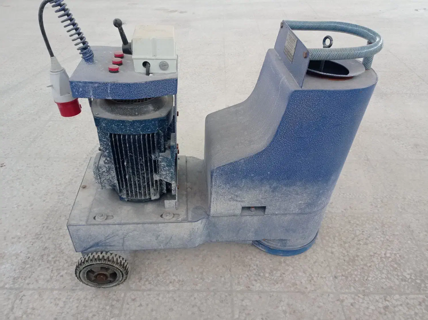 کف ساب سه فاز|مصالح و تجهیزات ساختمان|شیراز, منطقه ویژه اقتصادی|دیوار