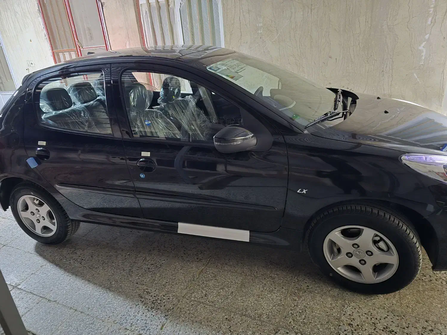 پژو۲۰۷|خودرو سواری و وانت|زابل, |دیوار