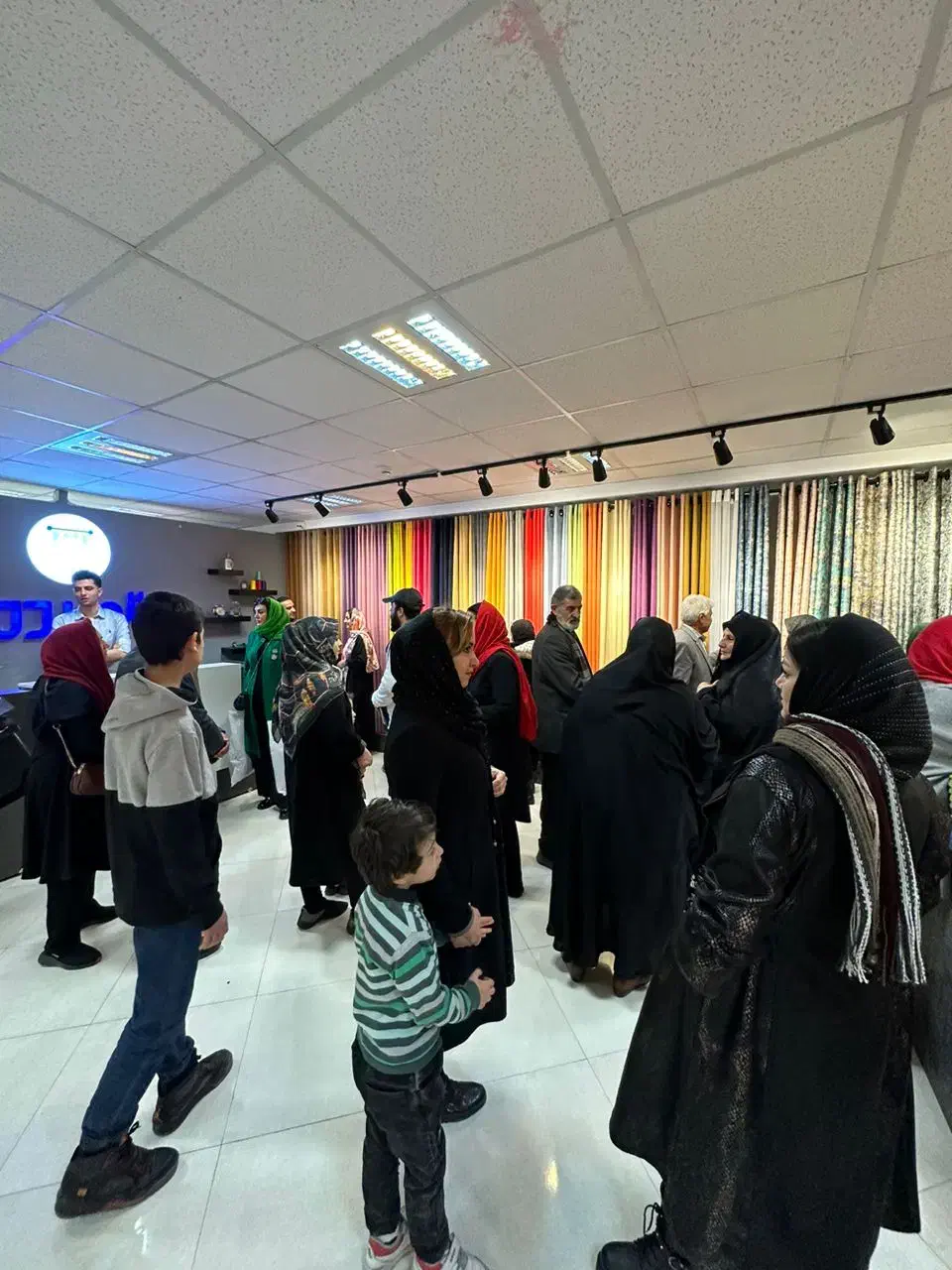 ادمین حضوری خانم اینستگرام|استخدام رایانه و فناوری اطلاعات|تهران, دروس|دیوار