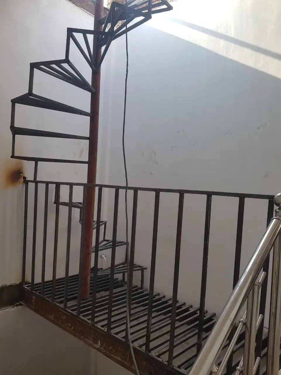 جو شکاری اسکلت سازه نگهبان نبش کشی|خدمات پیشه و مهارت|تبریز, |دیوار