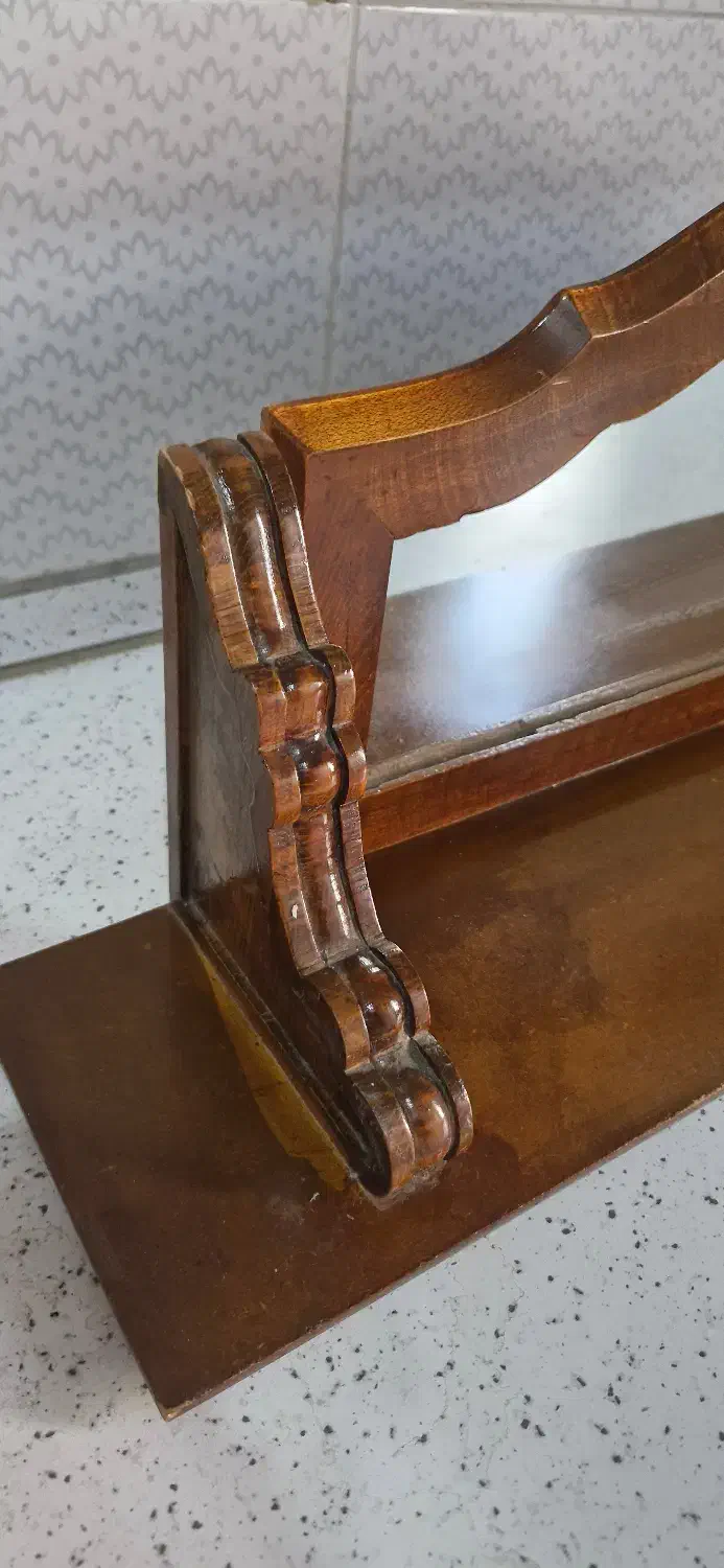 جا رختی جلو در|بندرخت و رخت‌آویز|پردیس, فاز ۱۱|دیوار