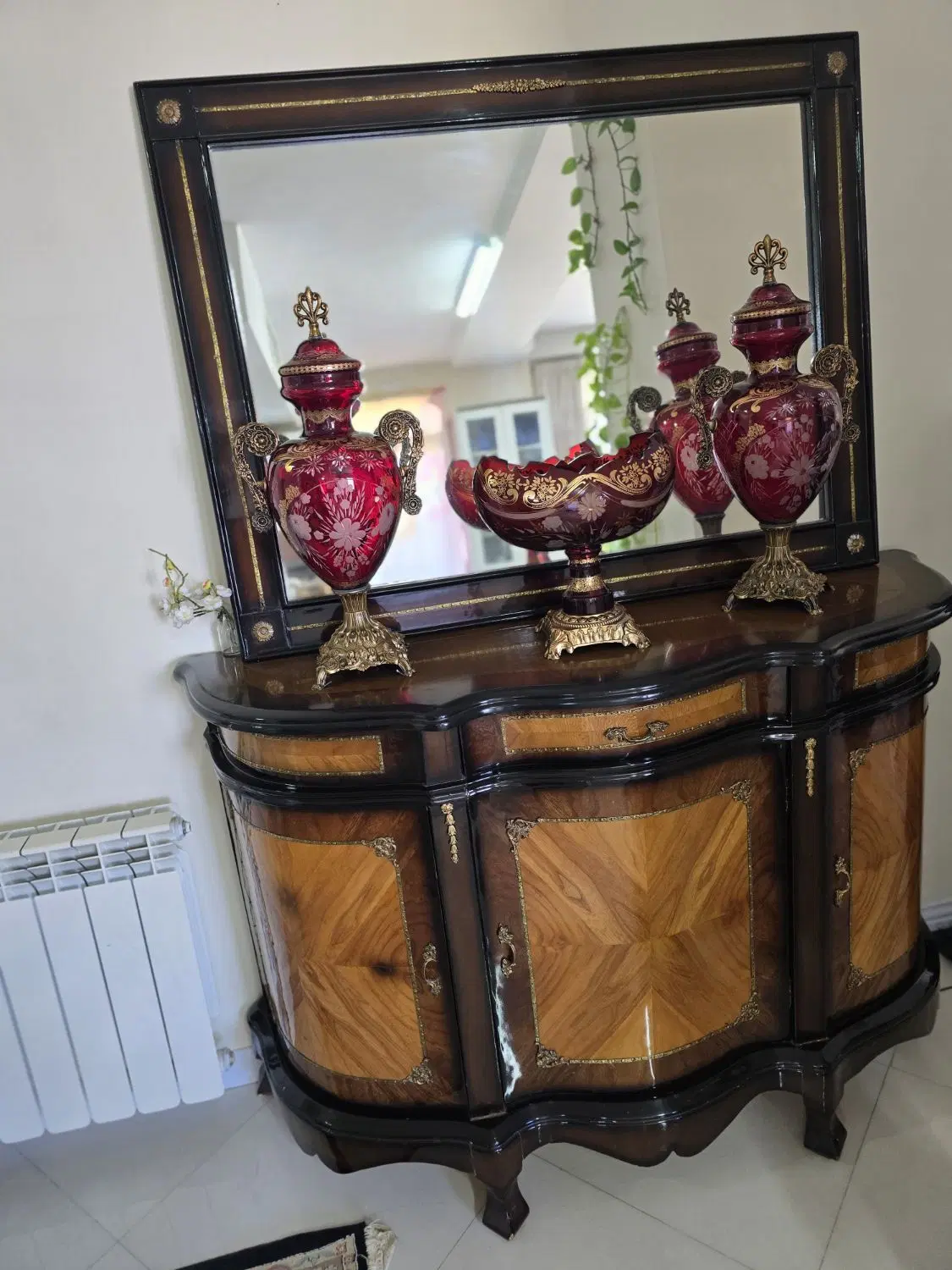 کنسول و آیینه و ویترین فروش فوری|بوفه، ویترین، کنسول|تهران, کوهک|دیوار