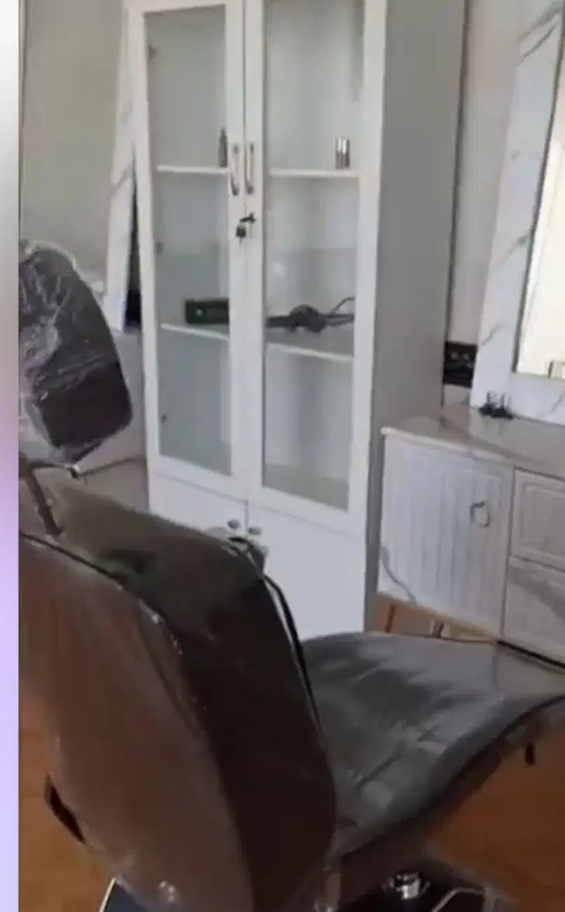 وسایل سالن زیبایی|آرایشگاه و سالنهای زیبایی|دهگلان, |دیوار