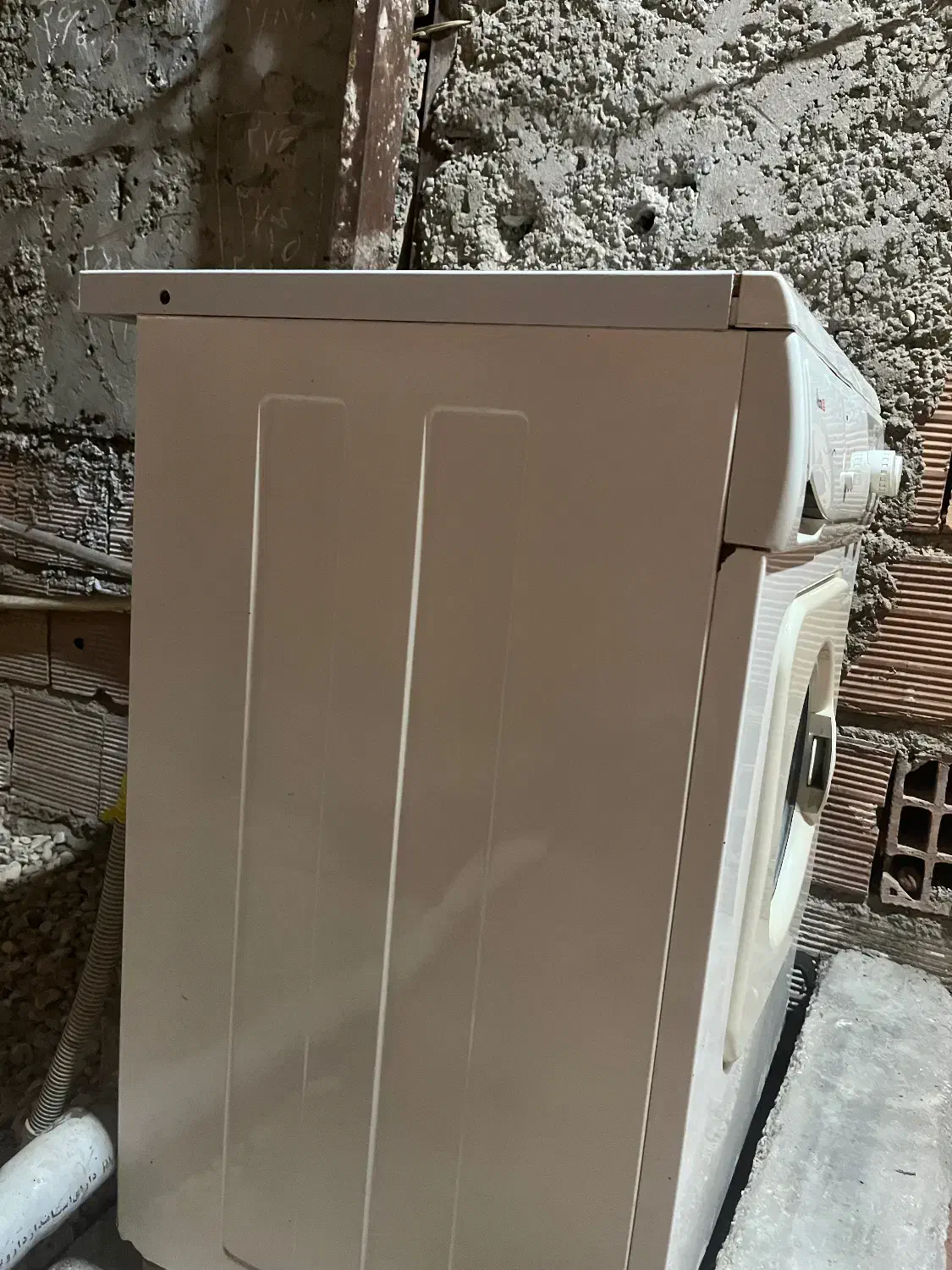 فروش یک عدد لباش شویی|ماشین لباسشویی و خشککن لباس|سورک, |دیوار