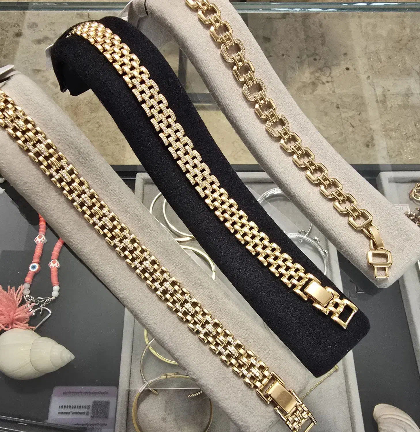 دستبند طرح طلا|بدلیجات|تهران, تهرانپارس جنوبی|دیوار