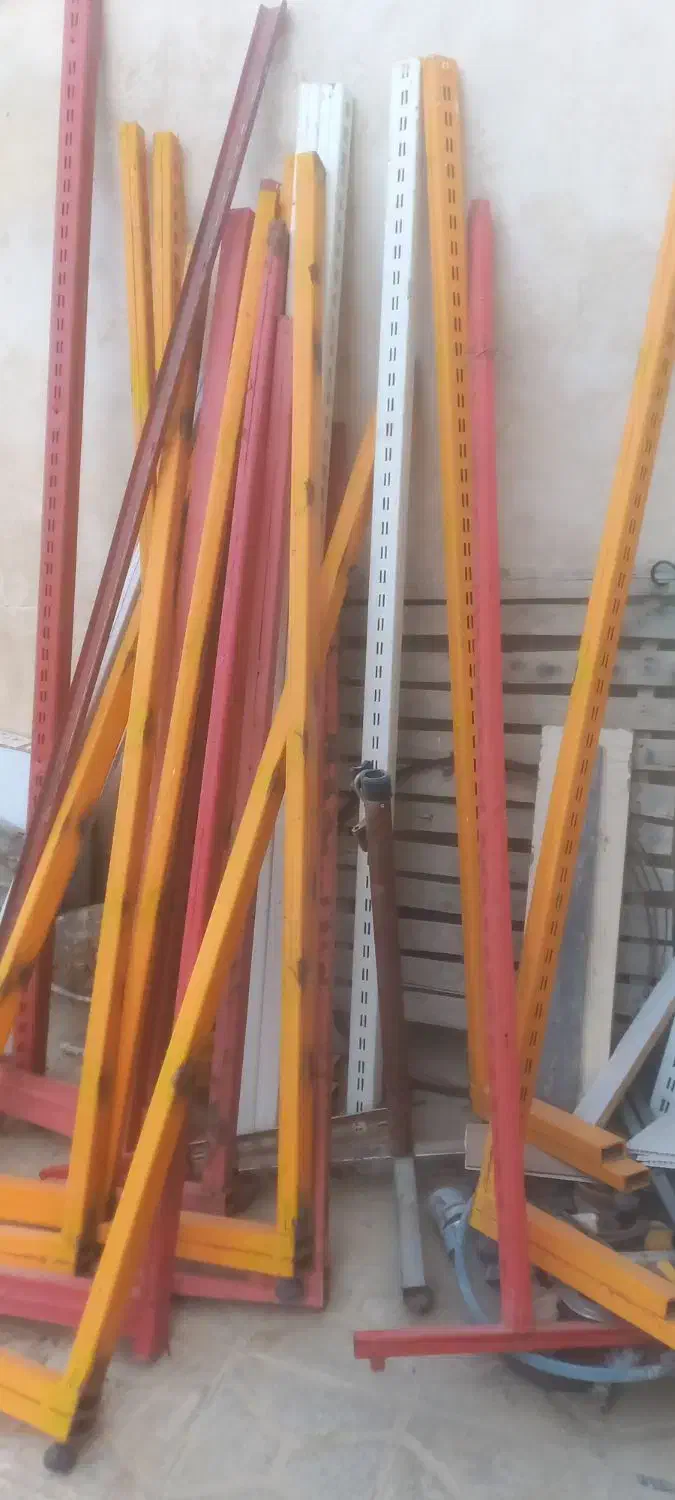 قفسه فروشگاهی بصورت کیلویی ۶۰/۰۰۰تومان|فروشگاه و مغازه|شیروان (خراسان), |دیوار