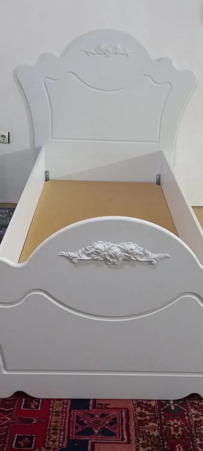 تخت چوبی تک نفره|تخت و سرویس خواب|اردبیل, |دیوار