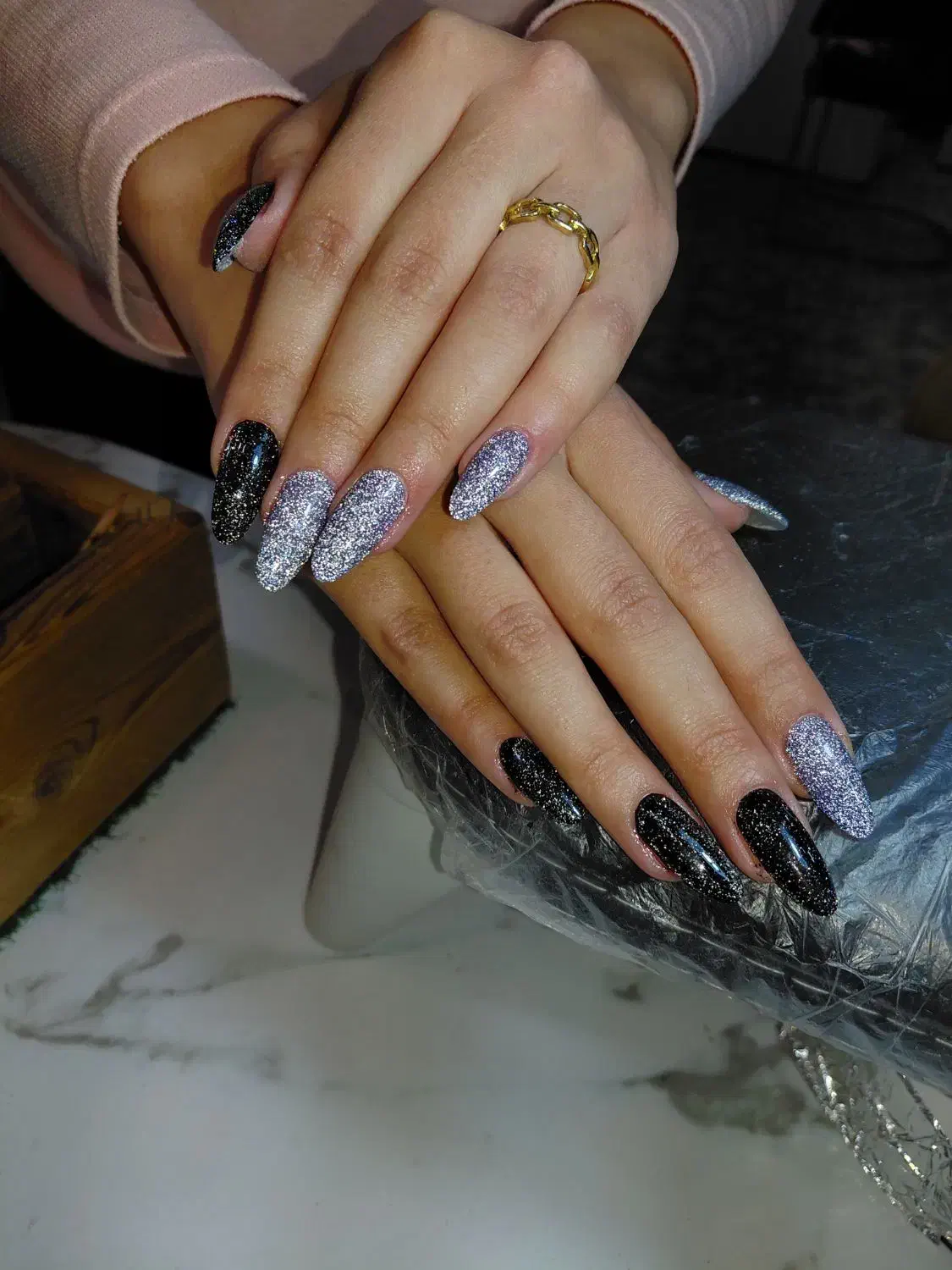 خدمات کاشت و ترمیم ناخن پودر و ژل|خدمات آرایشگری و زیبایی|گرمدره, |دیوار