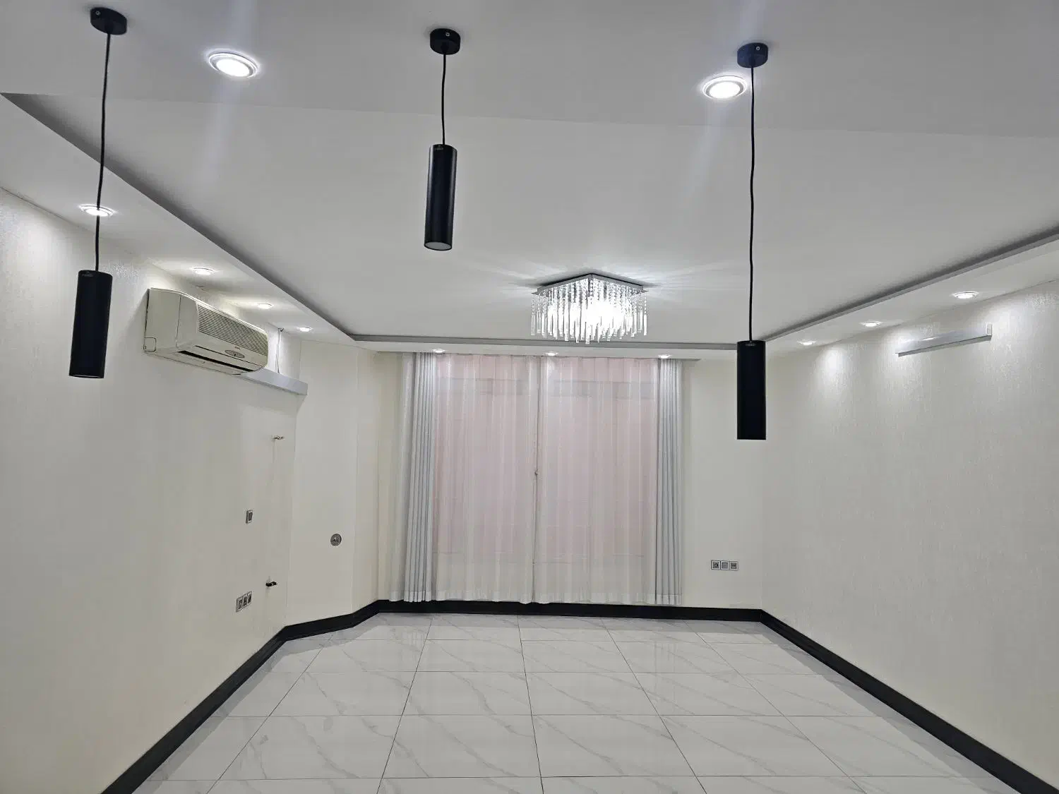 آپارتمان ۲ خوابه، ۱۰۰متری، بازسازی شده، سفیر شمالی|اجارهٔ آپارتمان|شیراز, سفیرشمالی|دیوار