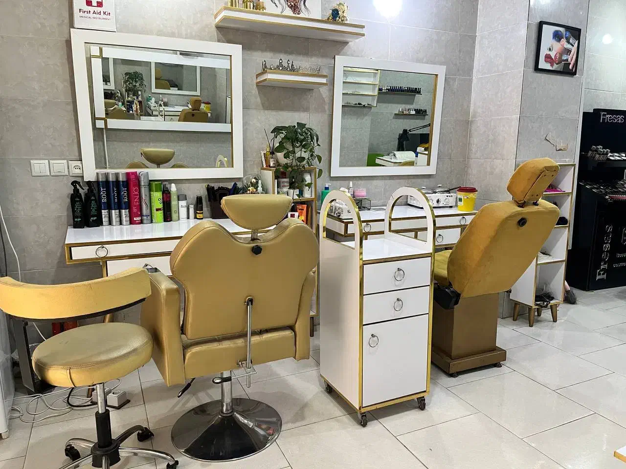 فروش لوازم آرایشگاه|آرایشگاه و سالنهای زیبایی|کوچصفهان, |دیوار